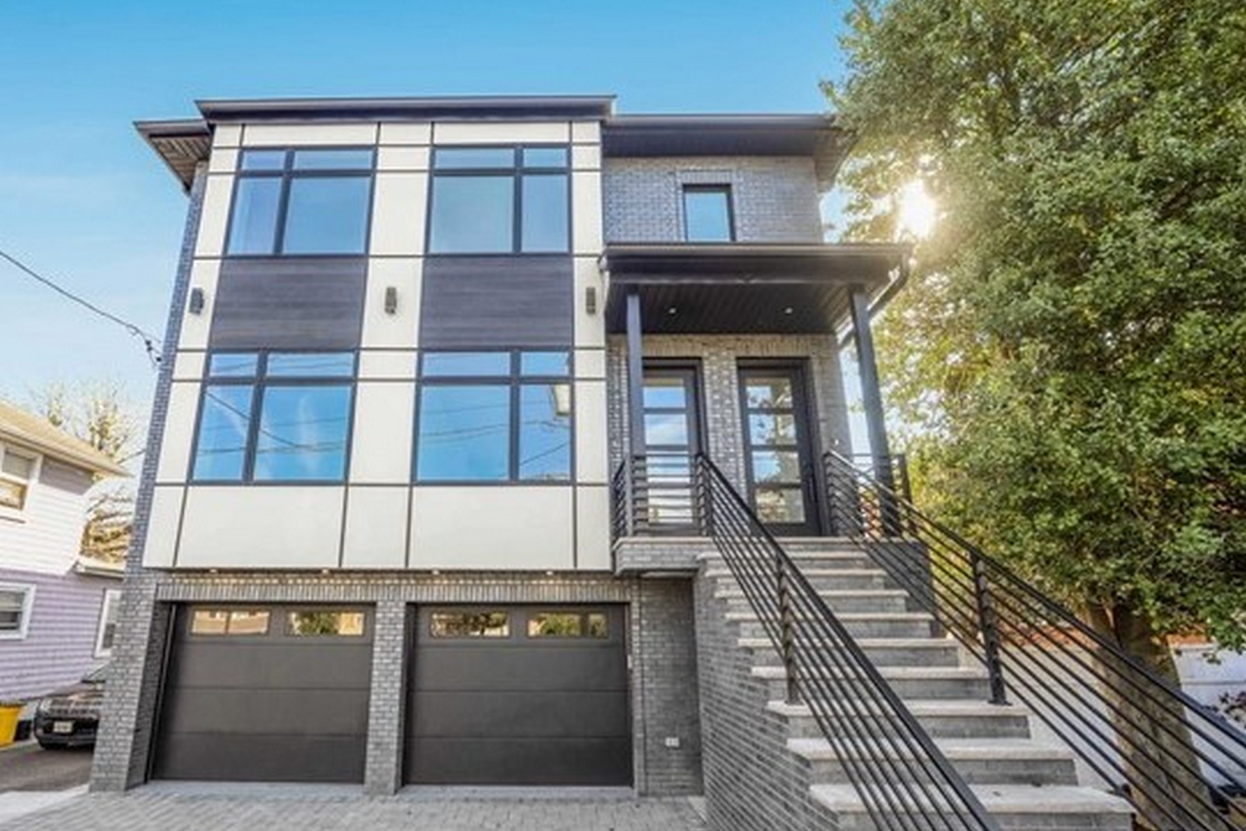 122 E Brinkerhoff Avenue 