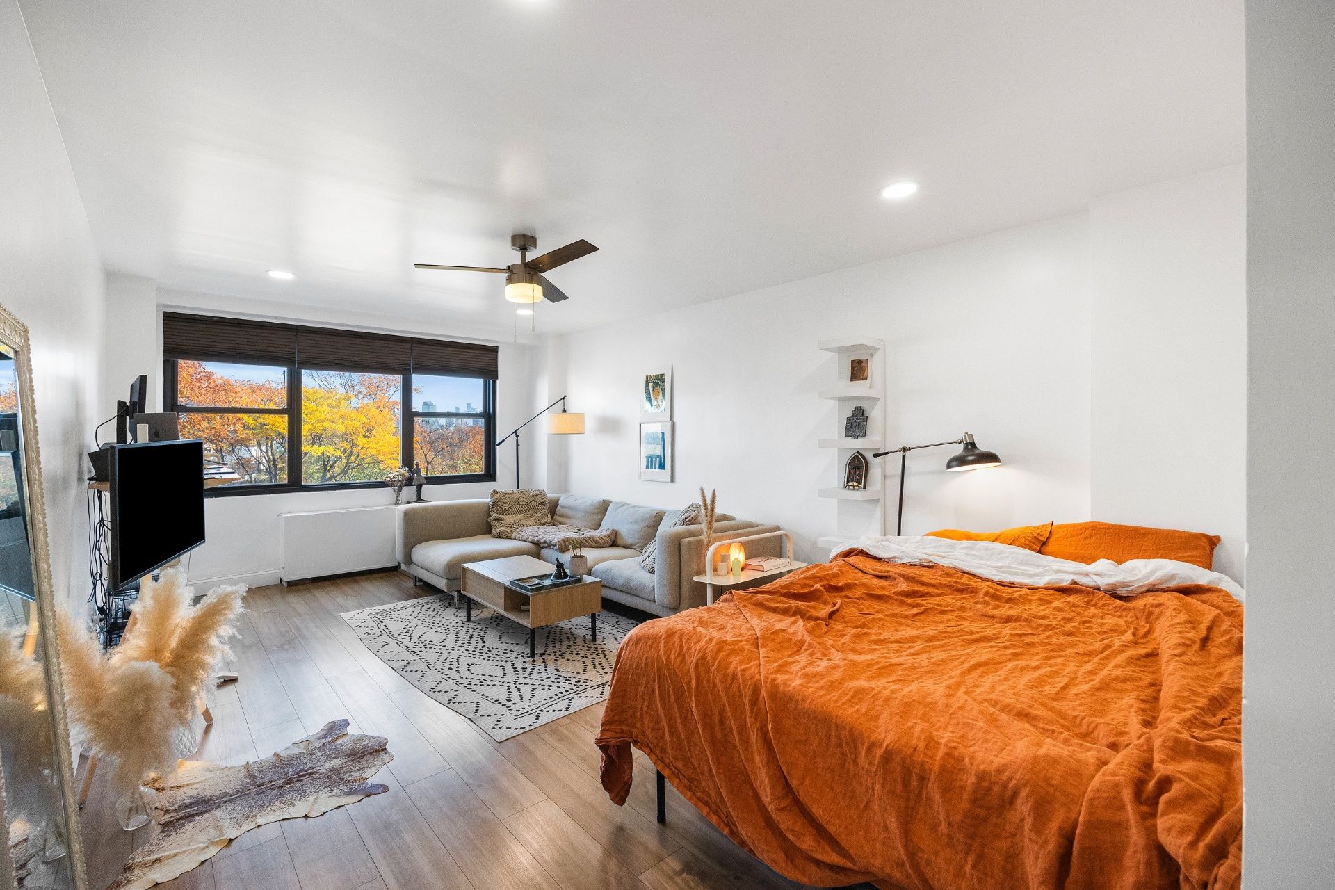 201 Saint Pauls Avenue Unit# 4V
