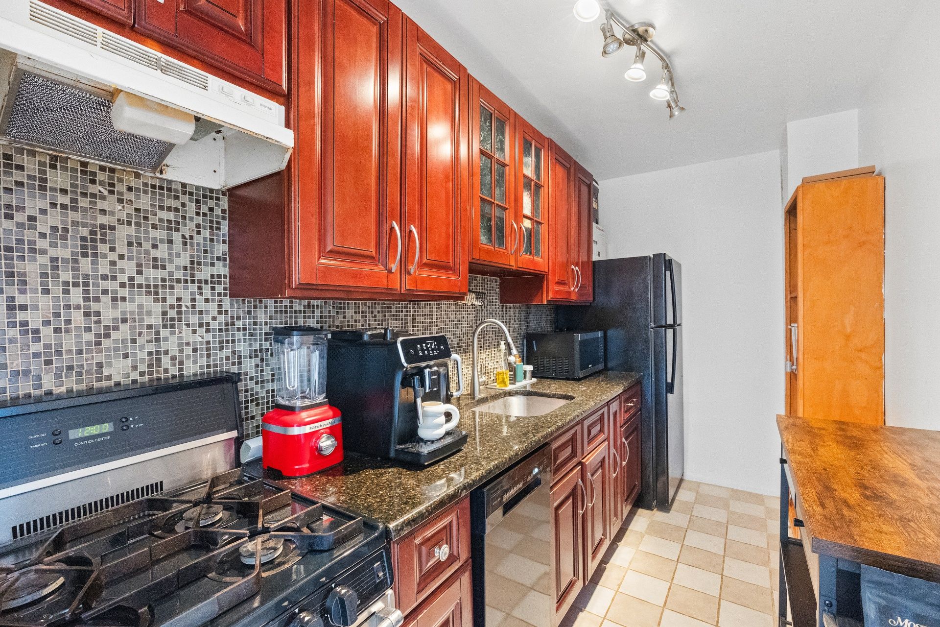201 Saint Pauls Avenue Unit# 4V