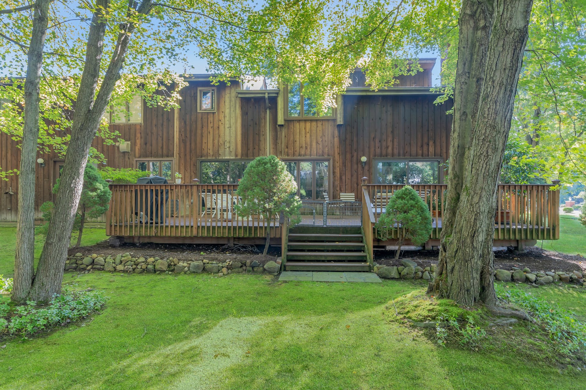 115 Dyer Court 
