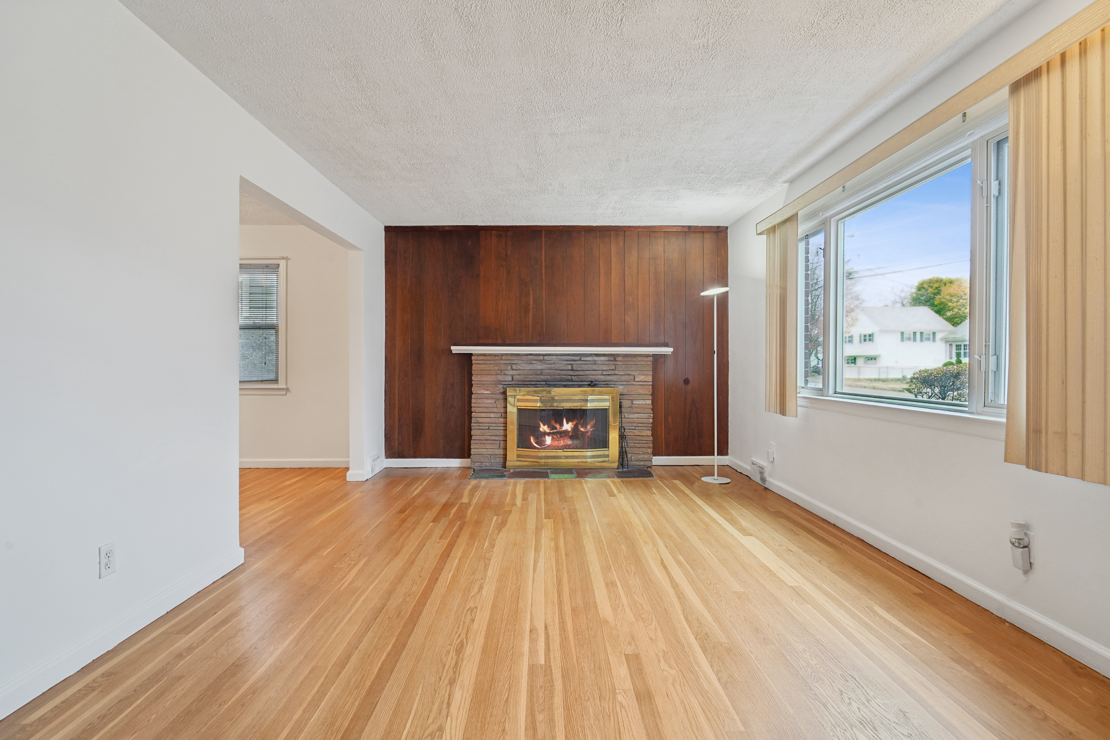 80 Howland Avenue 