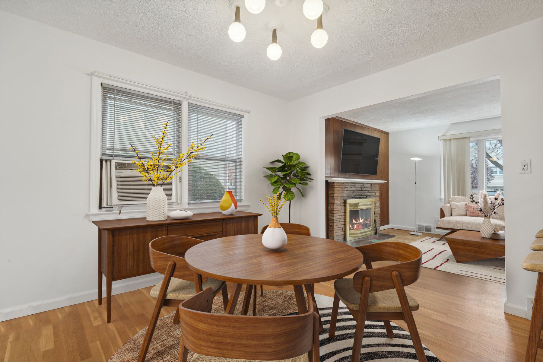 80 Howland Avenue 