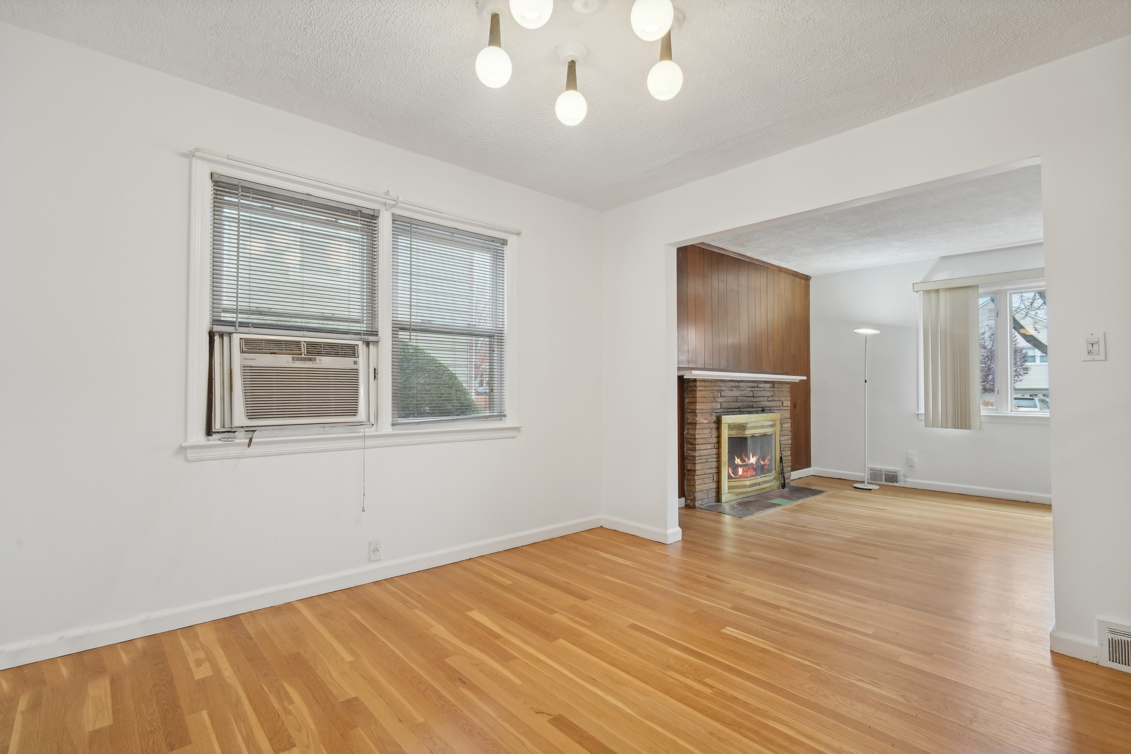 80 Howland Avenue 
