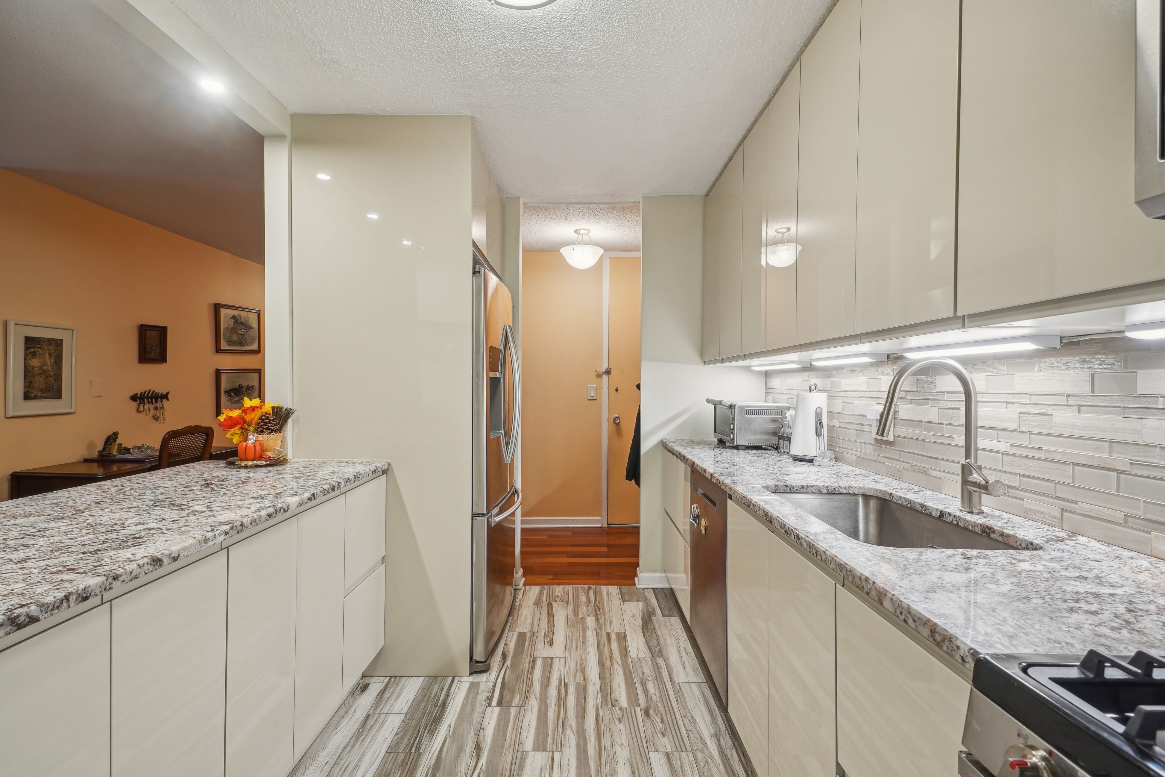555 North Avenue 8S 