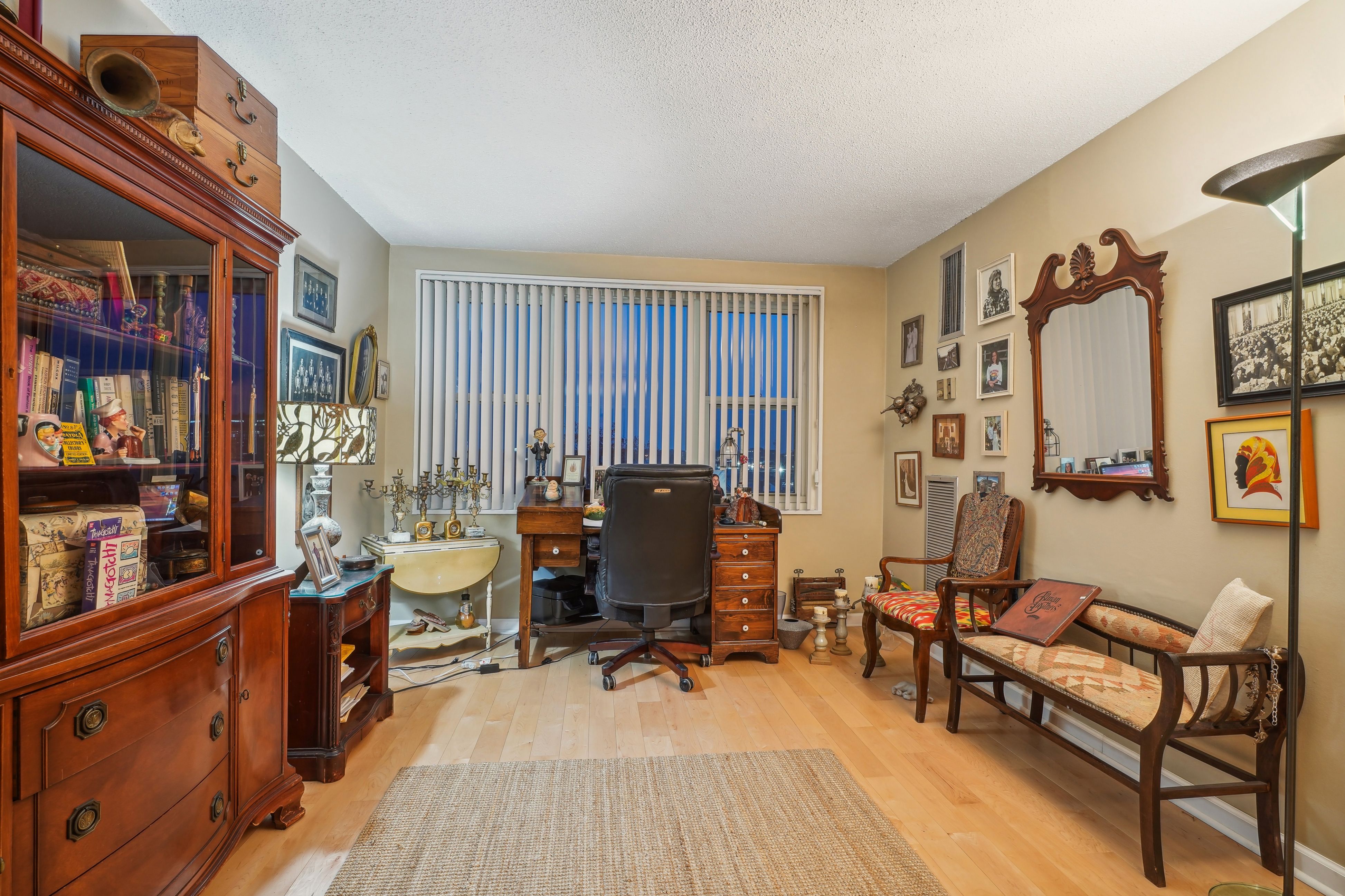 555 North Avenue 8S 