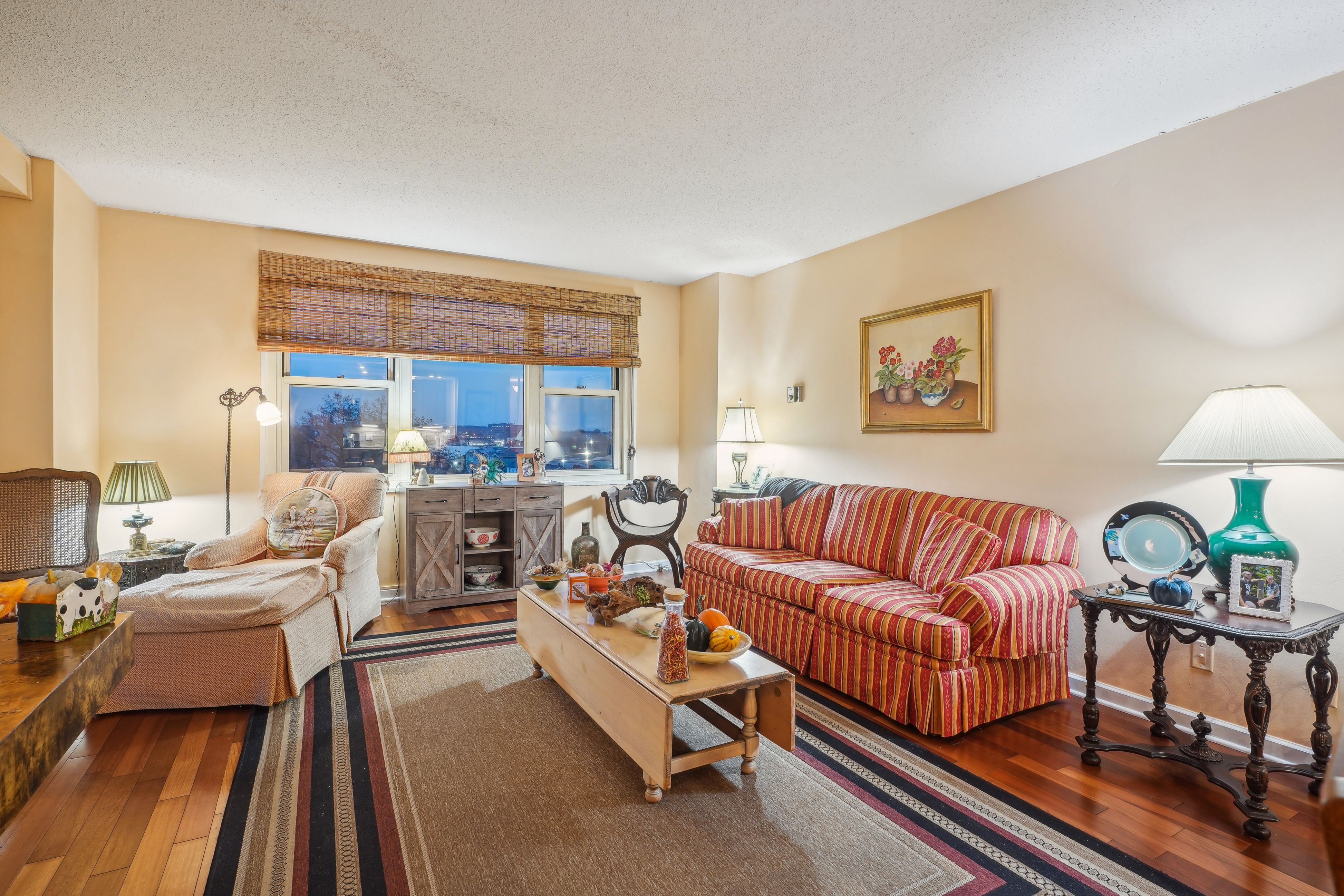 555 North Avenue 8S 