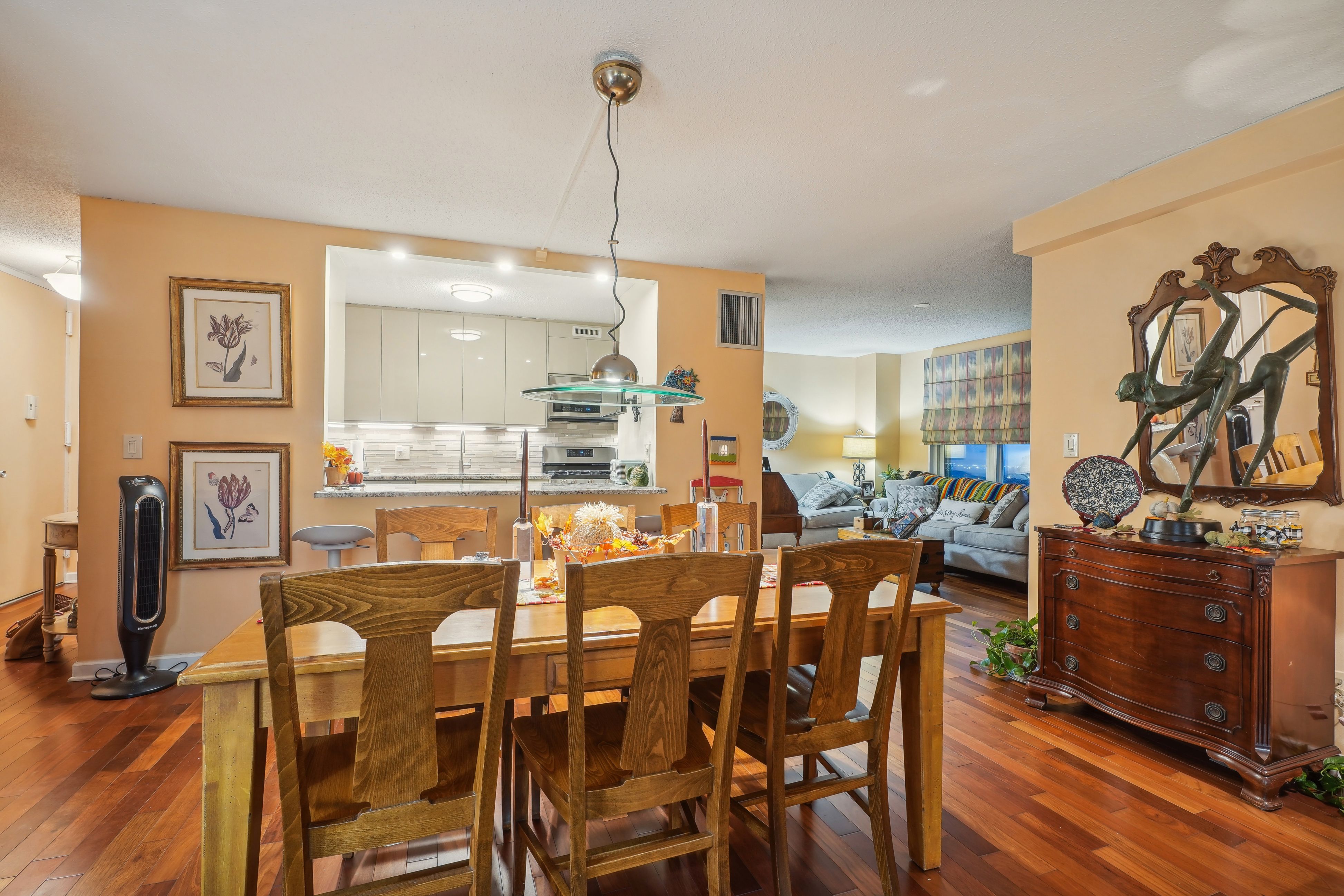555 North Avenue 8S 