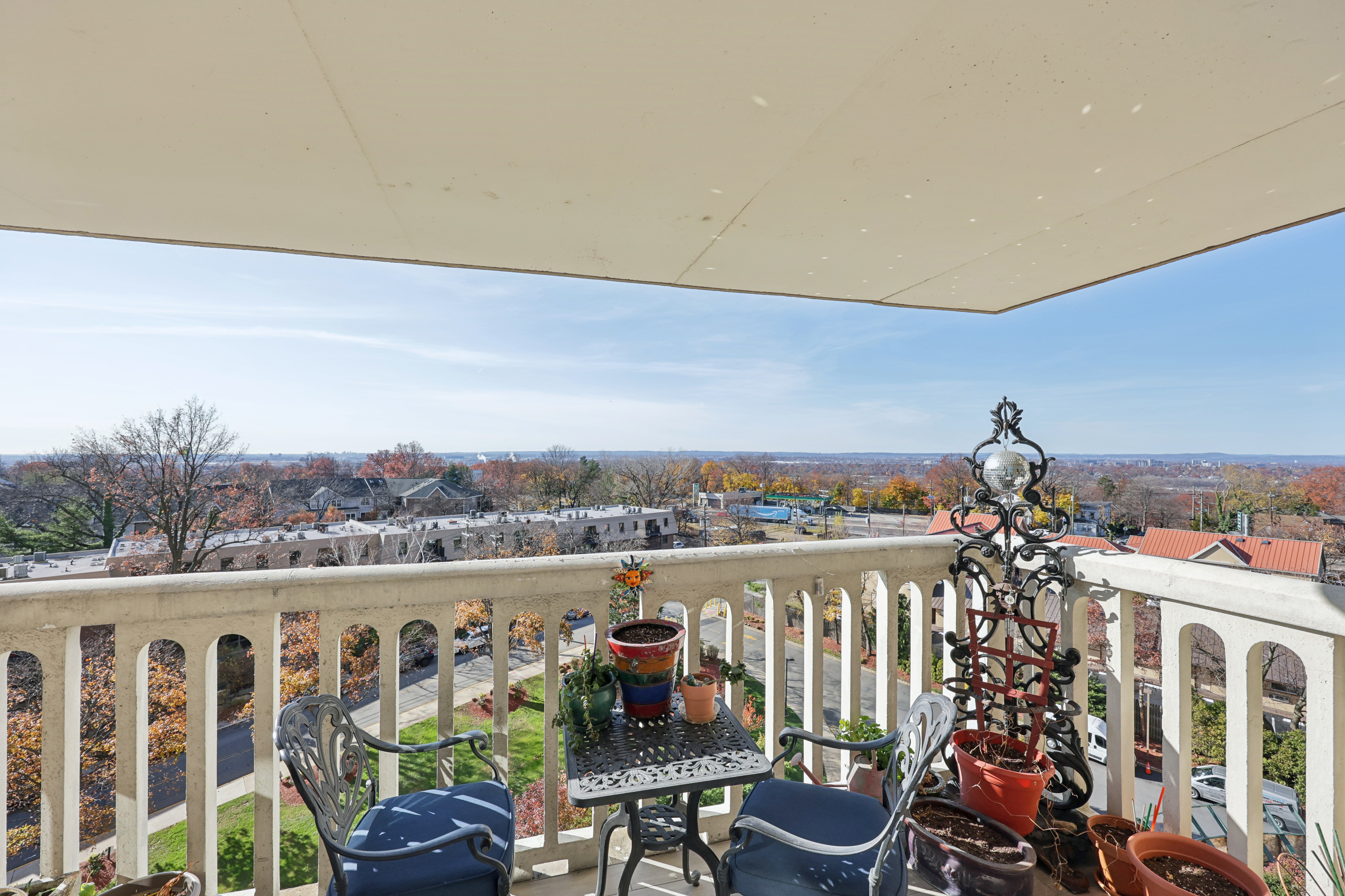 555 North Avenue, #8M 