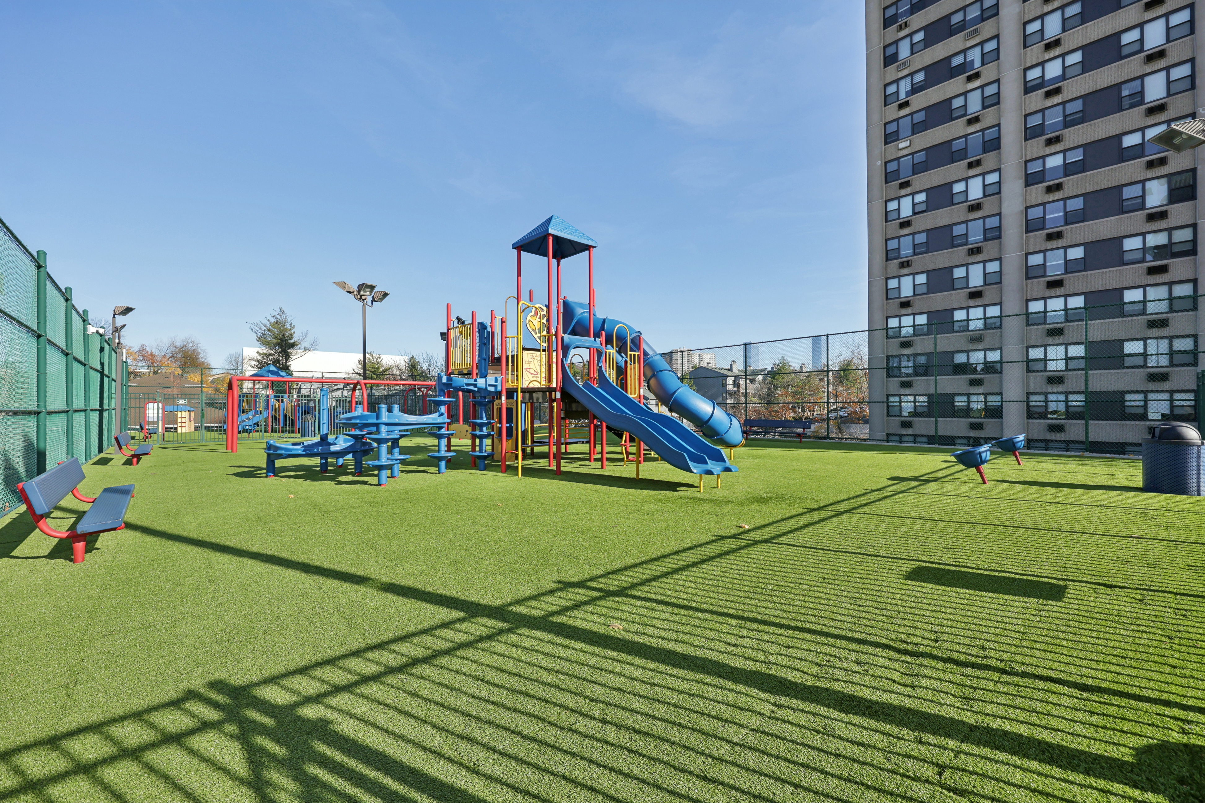 555 North Avenue, #8M 