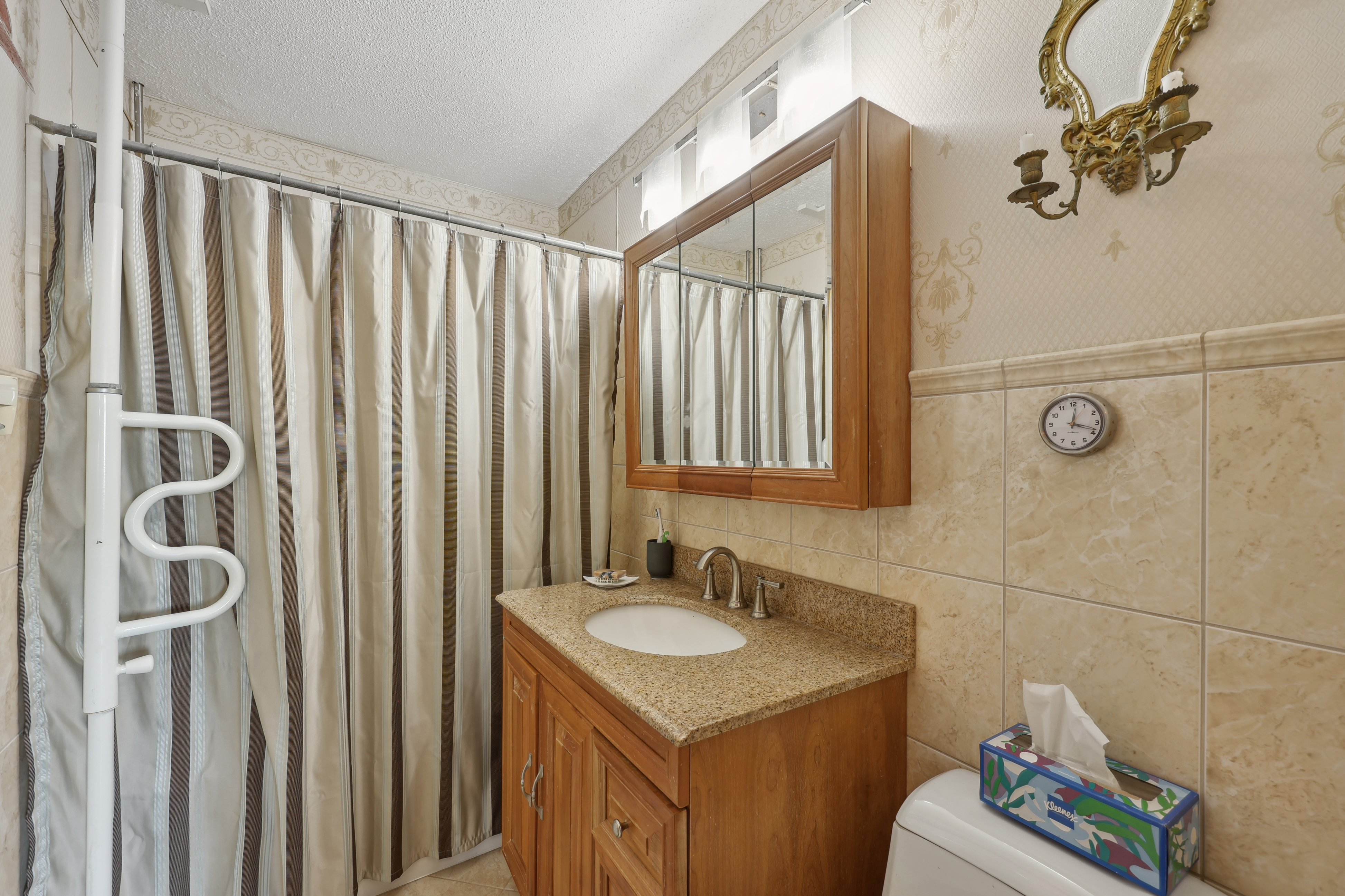555 North Avenue, #8M 