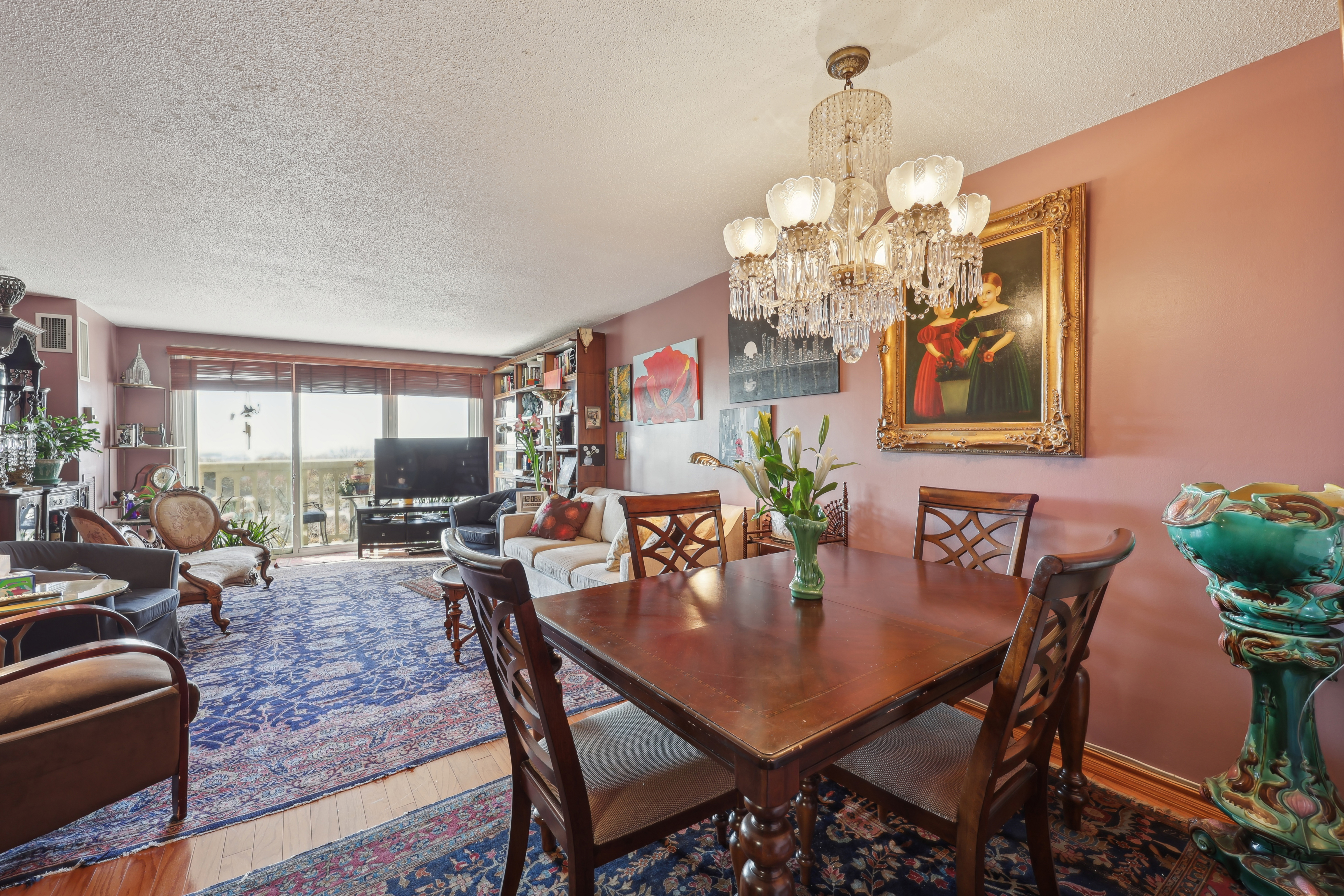 555 North Avenue, #8M 