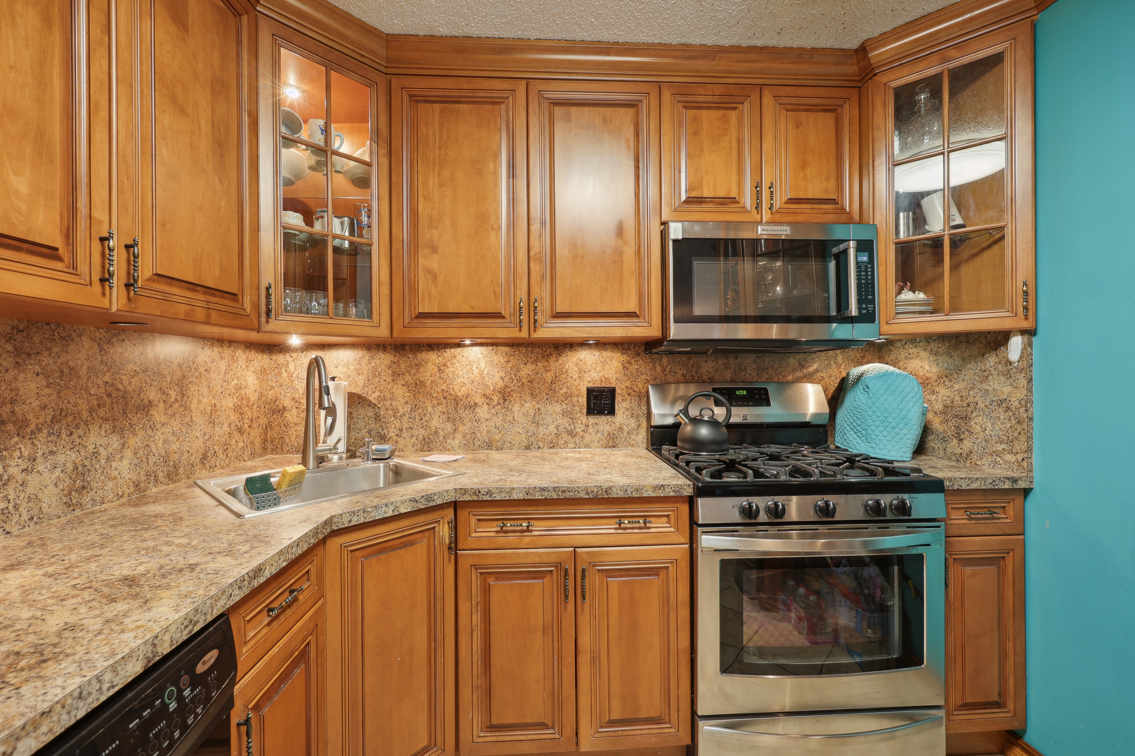 555 North Avenue, #8M 