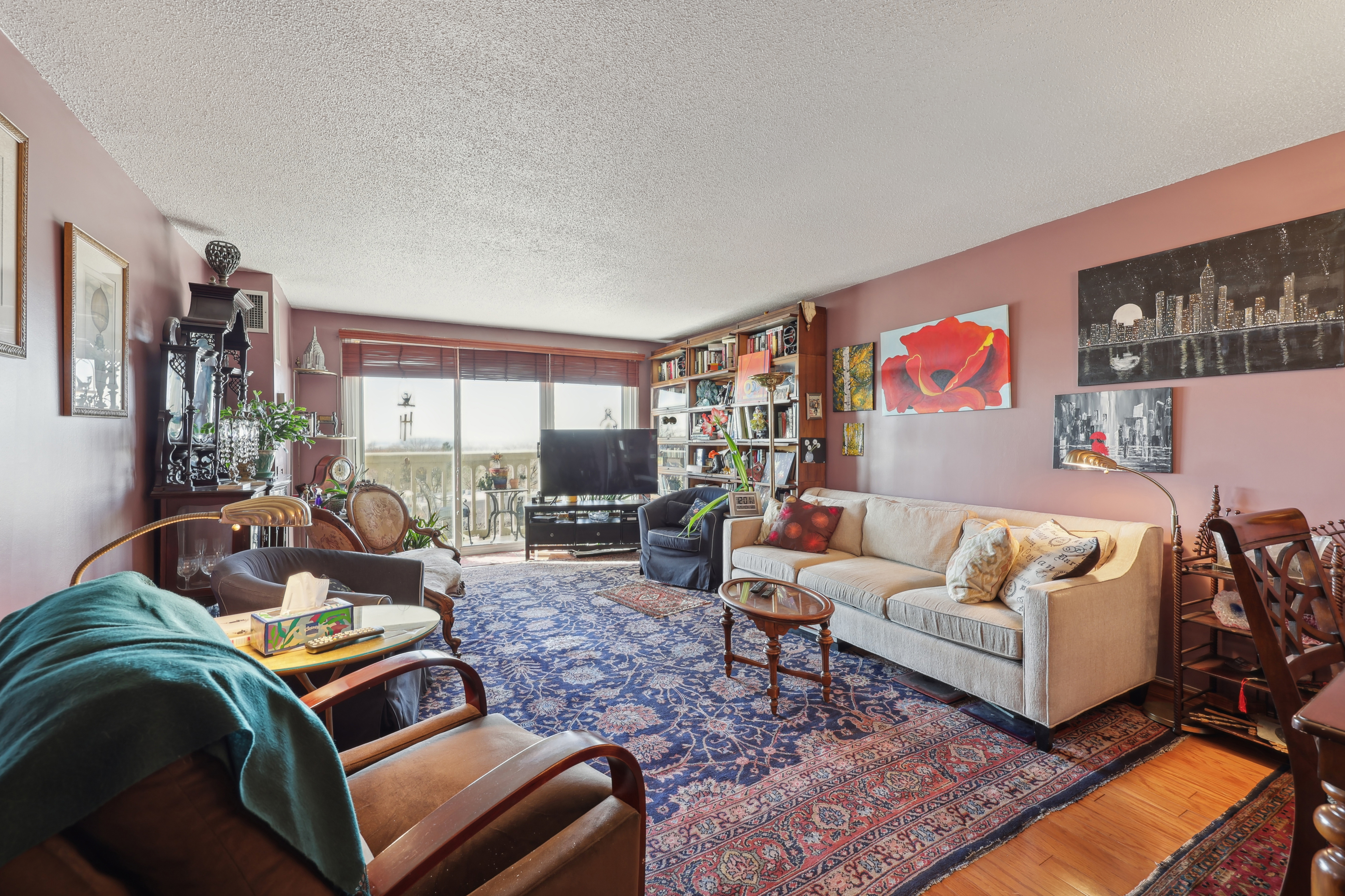 555 North Avenue, #8M 