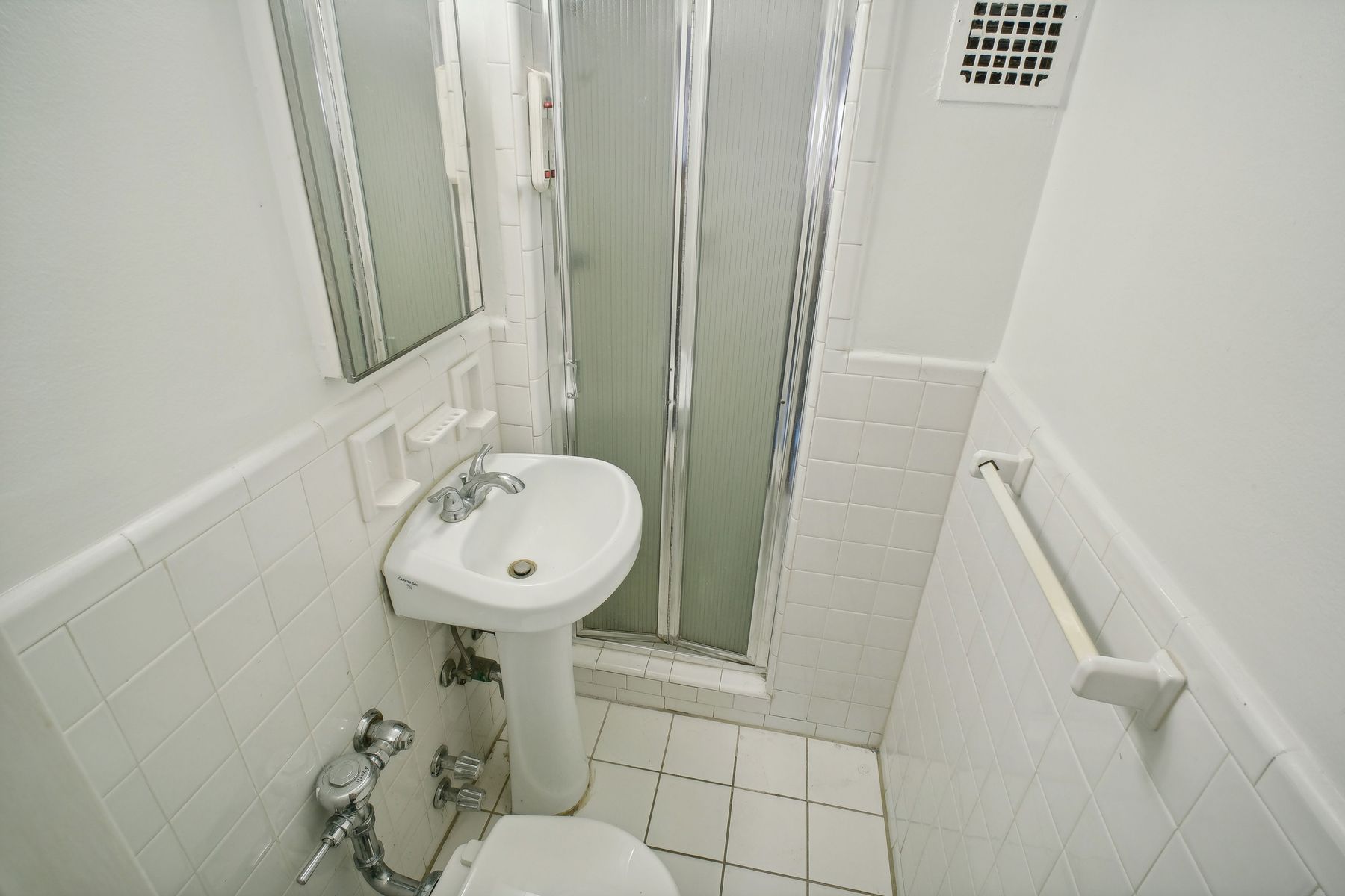 2160 Center Avenue Unit# 3I