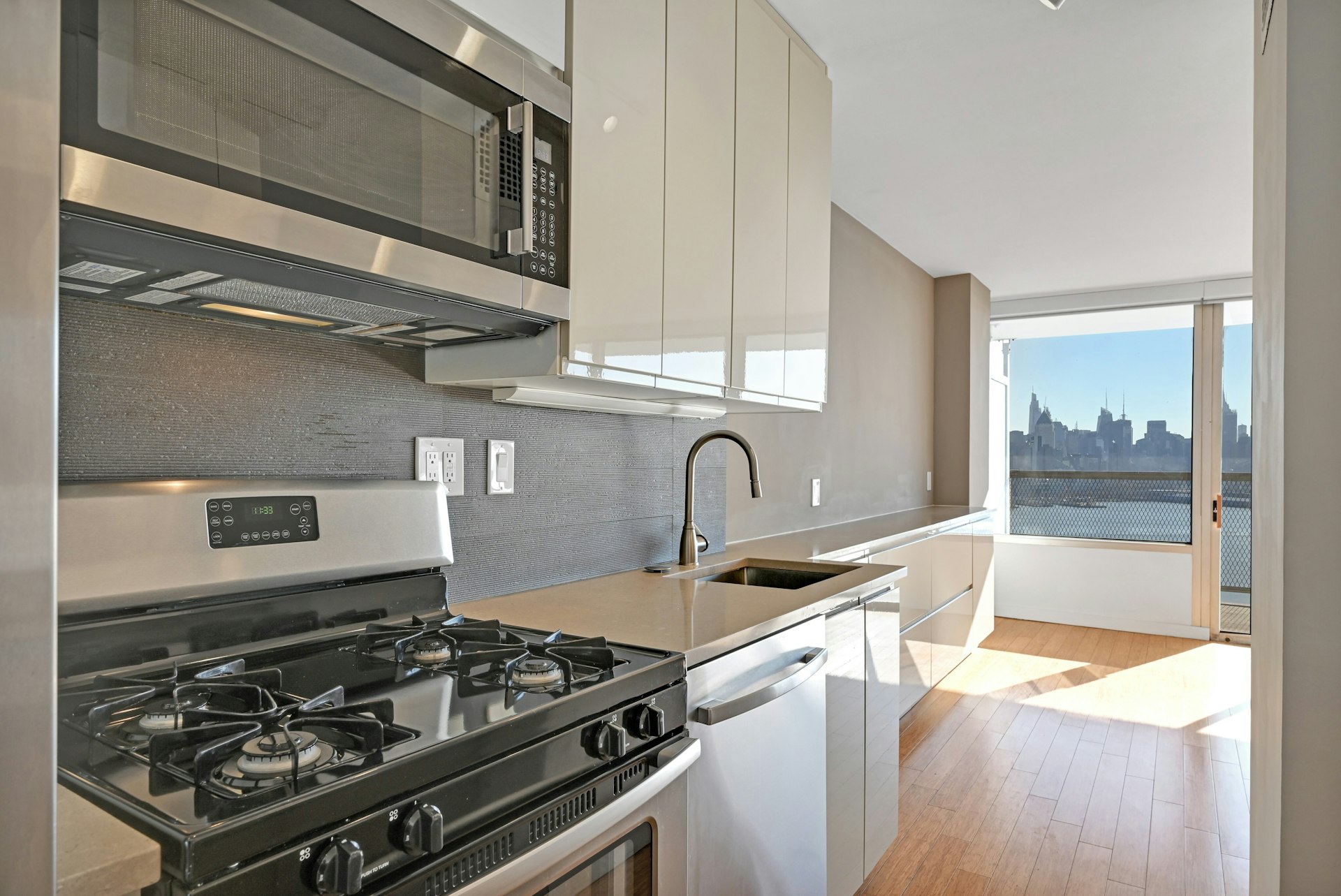 6050 Boulevard East Unit# 12J