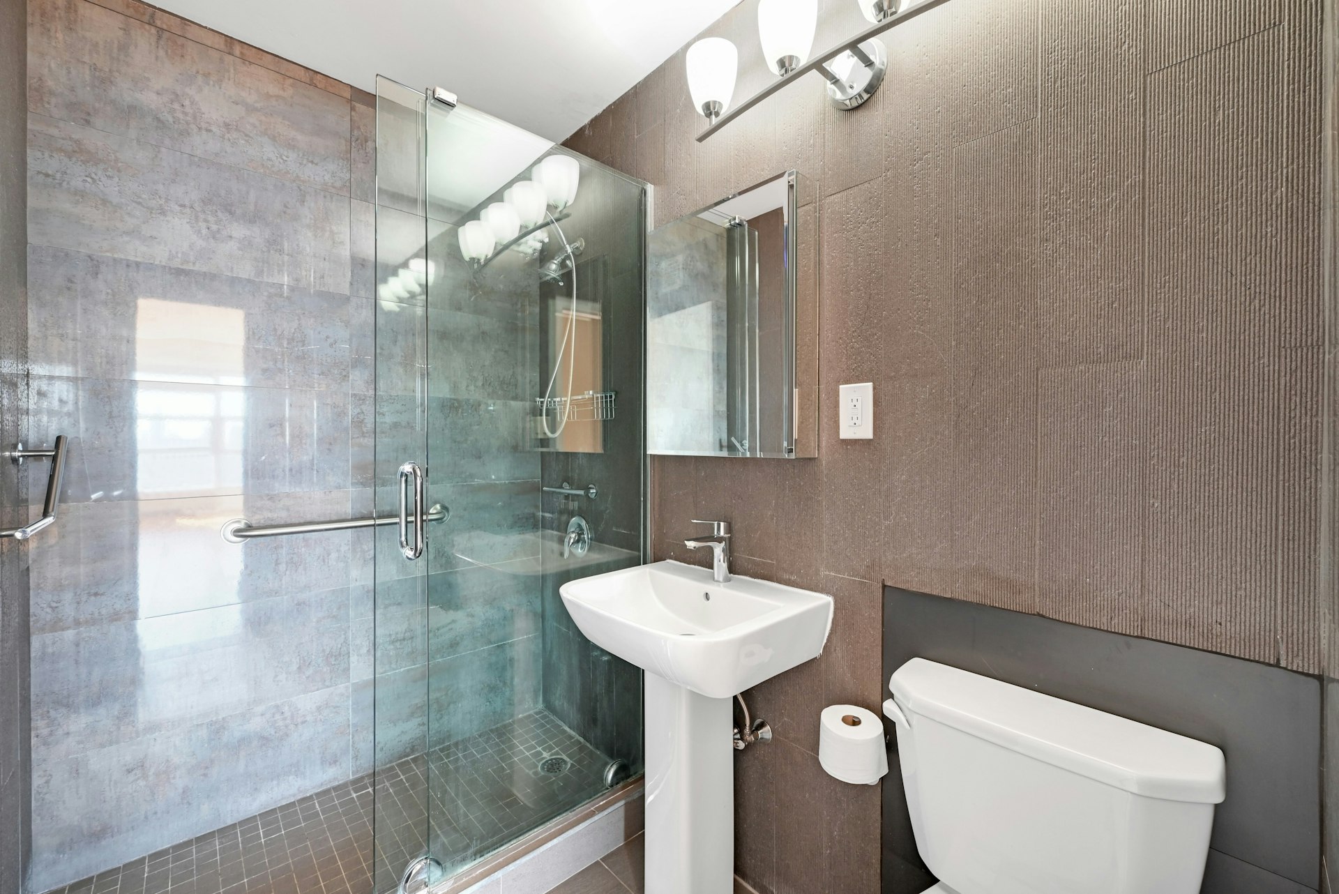 6050 Boulevard East Unit# 12J