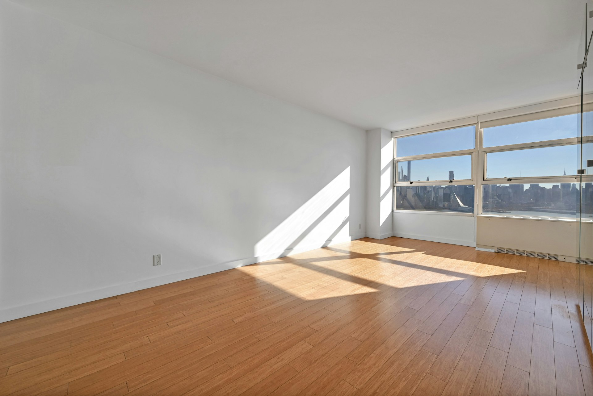 6050 Boulevard East Unit# 12J