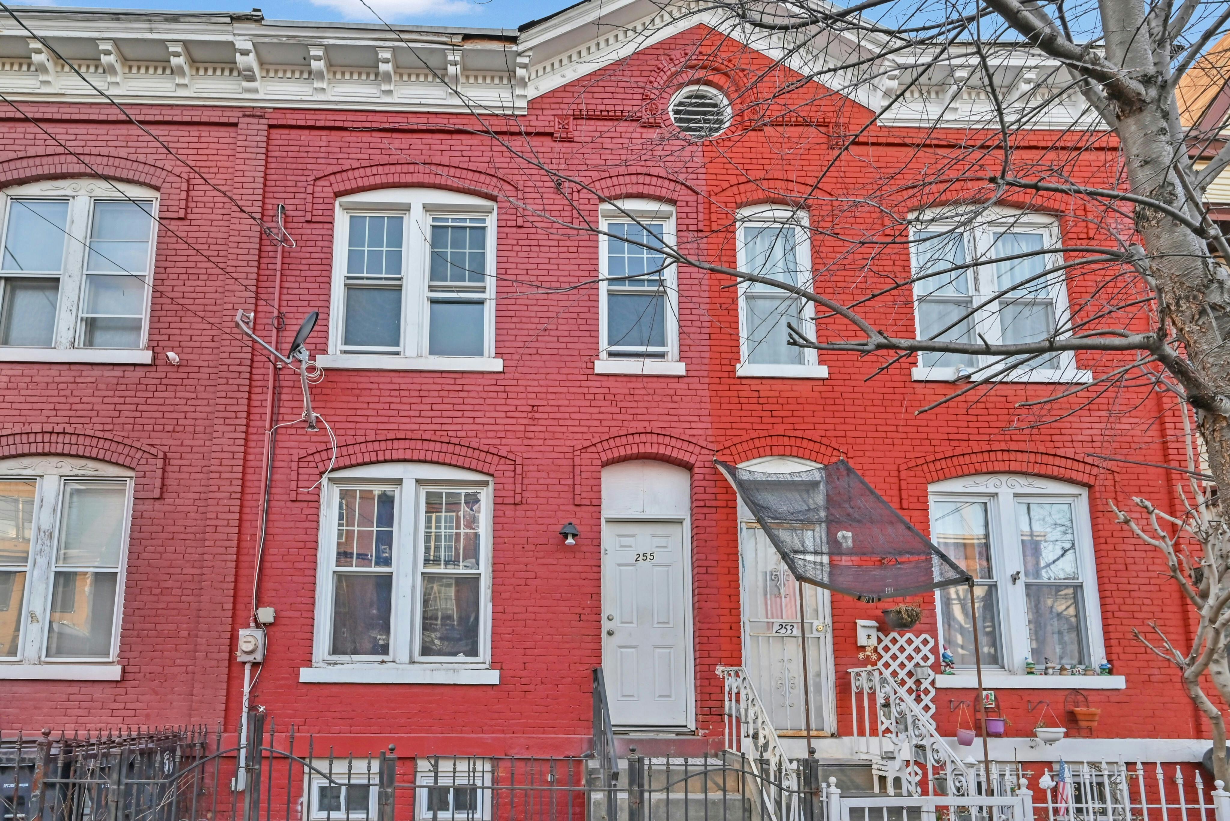 255 South 10th Street 