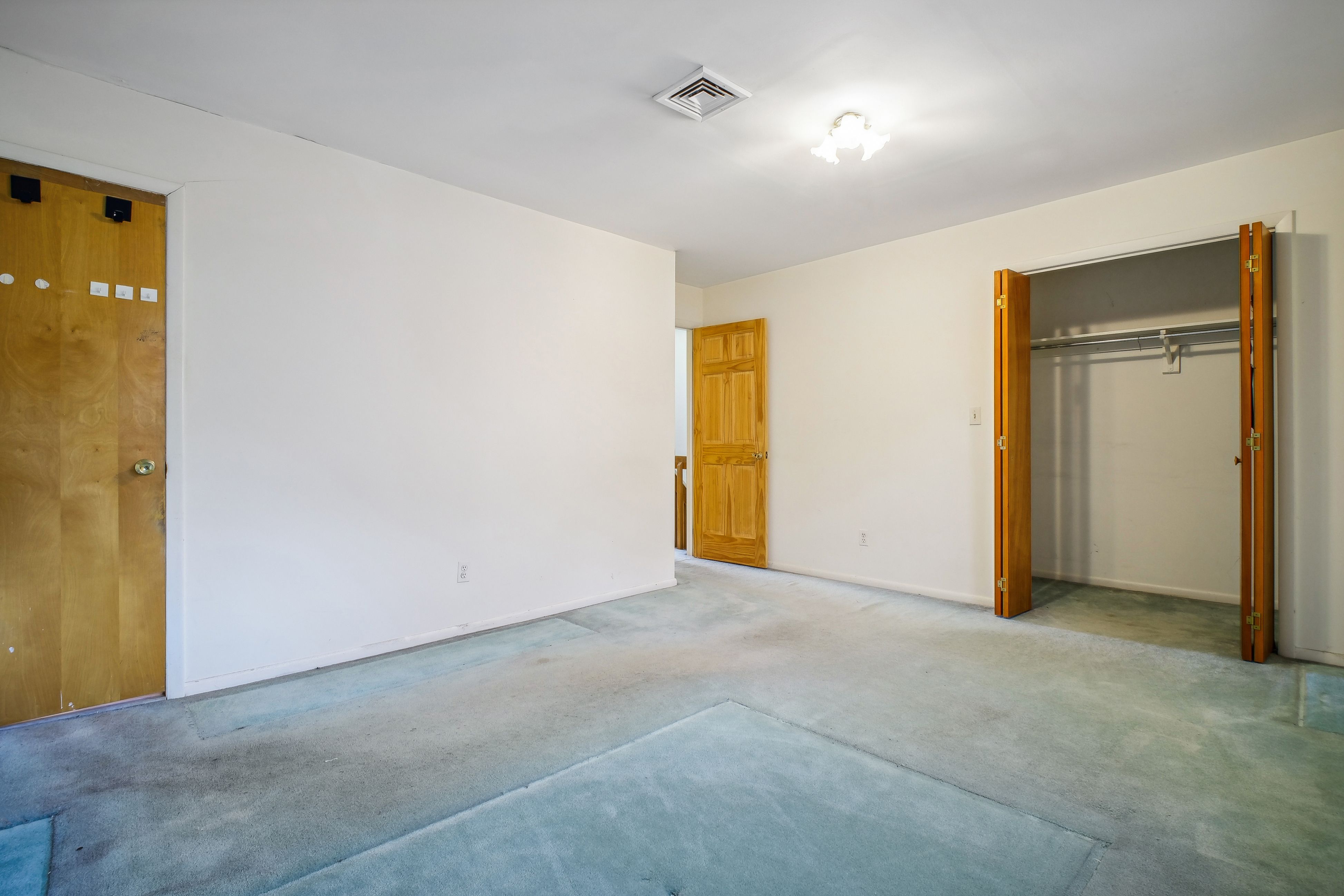 1505 John Street 