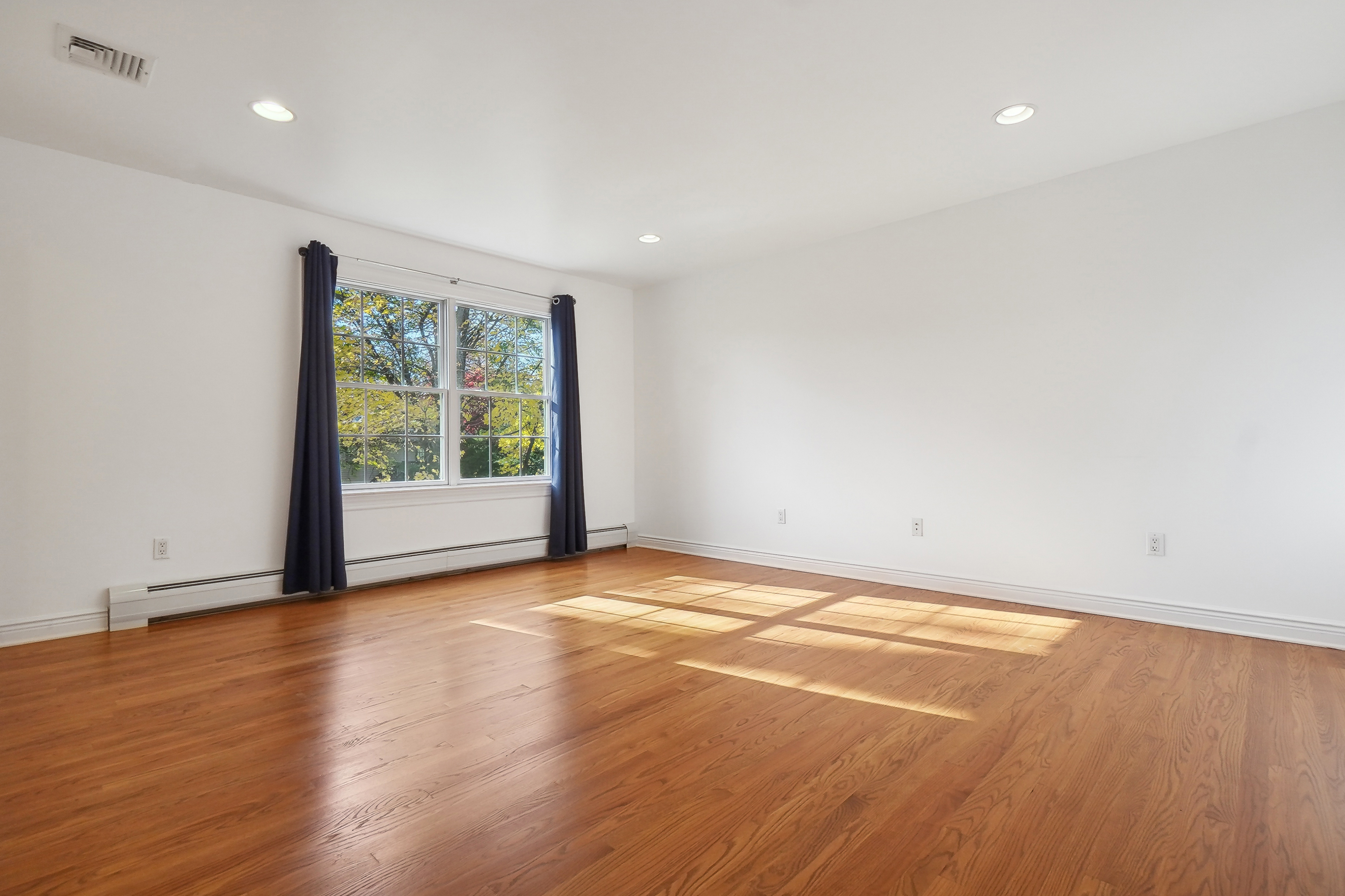 122 Phelps Avenue 