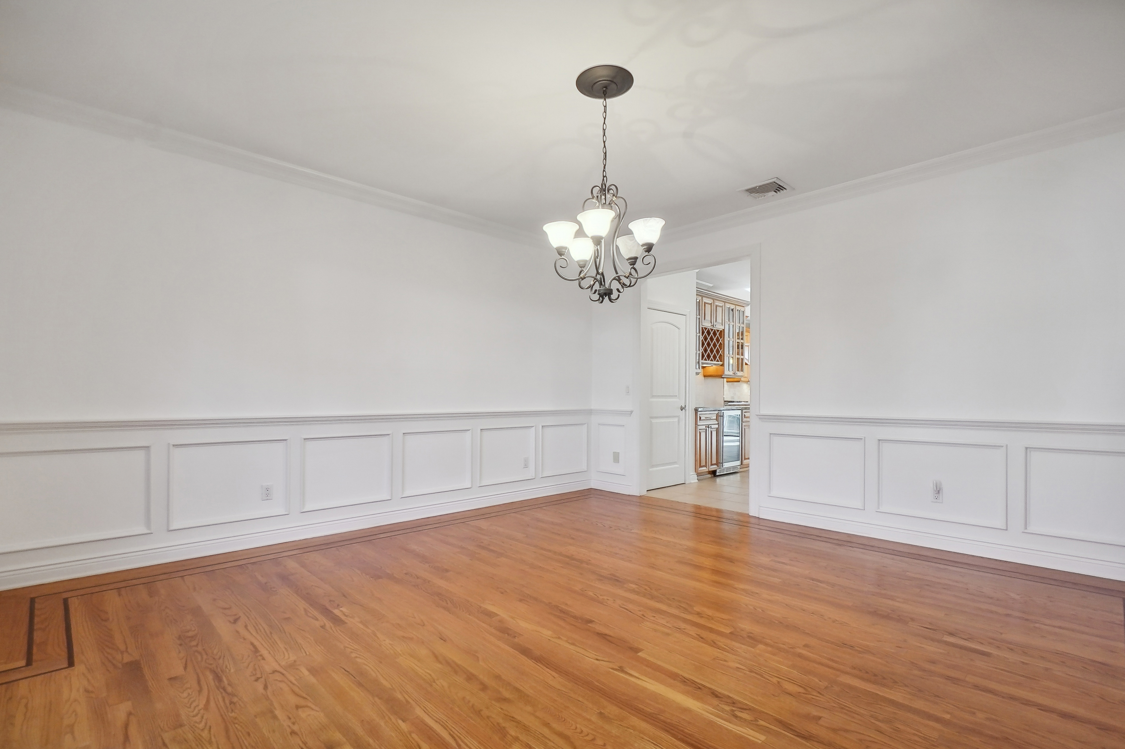 122 Phelps Avenue 