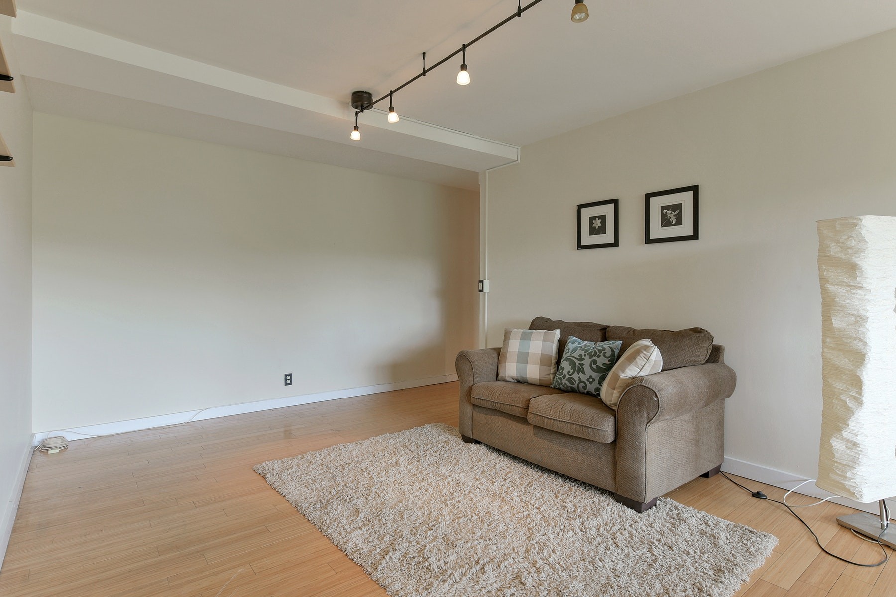 377 S. Harrison Street, #7H 