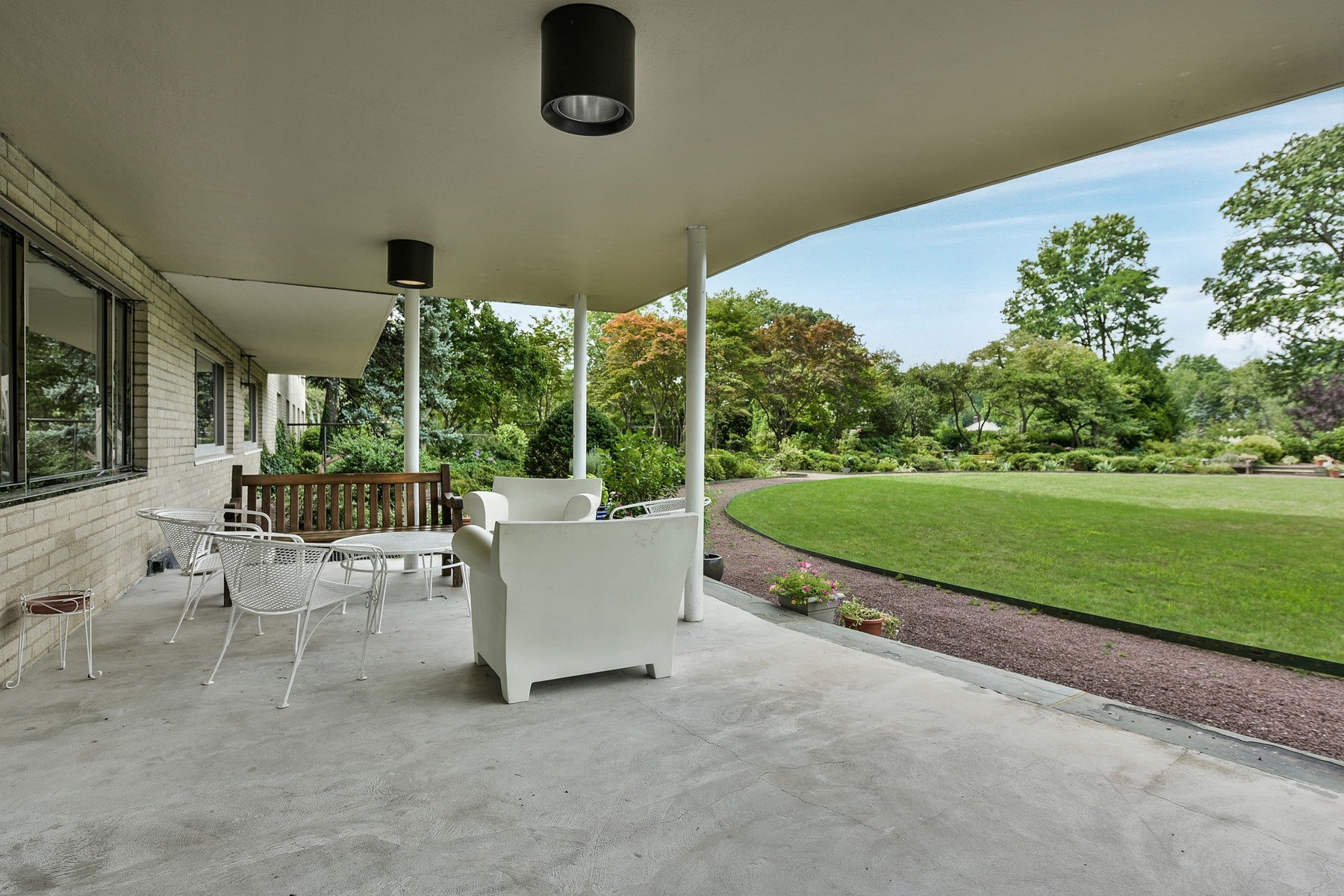 377 S. Harrison Street, #7H 