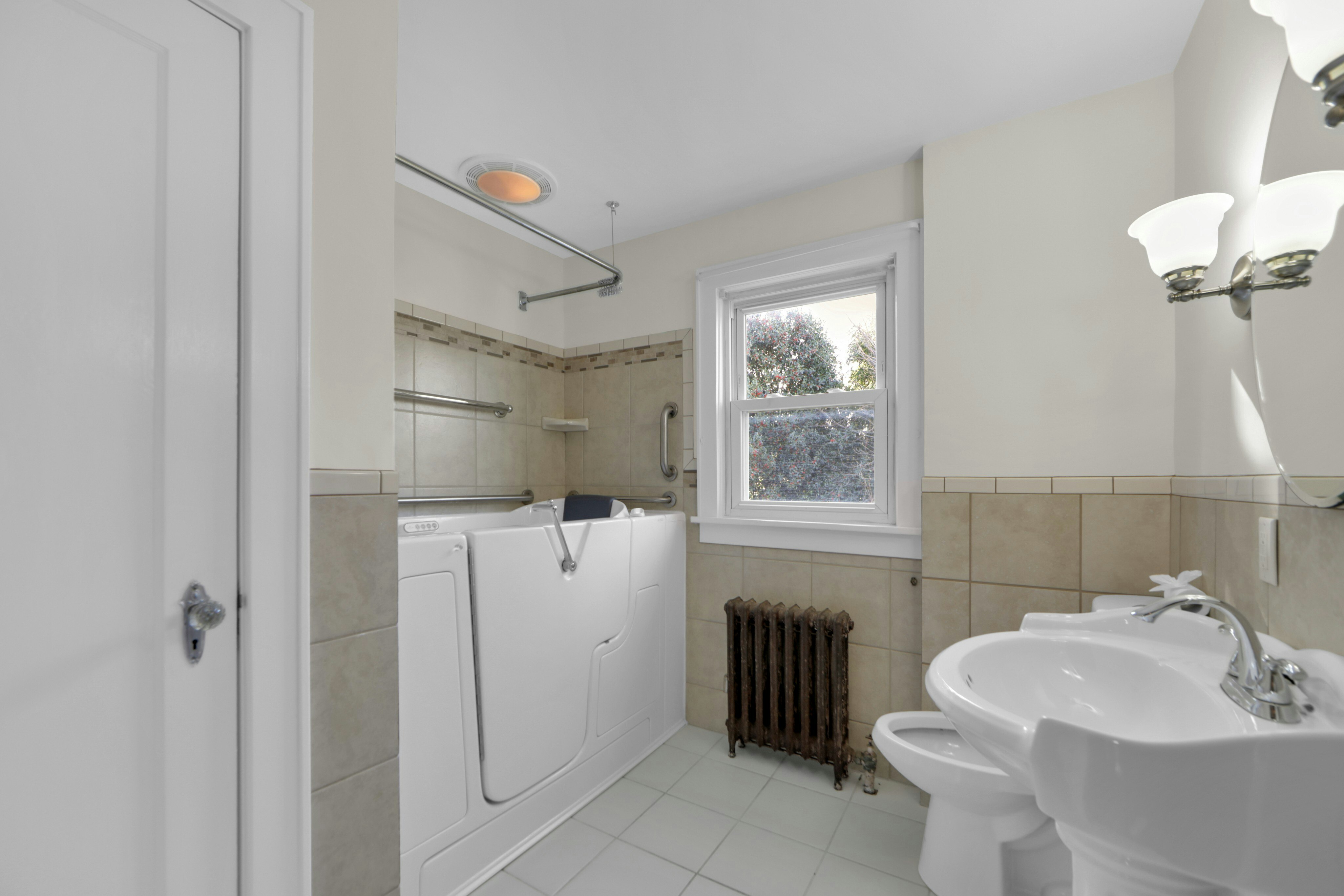 116 Roosevelt Avenue 
