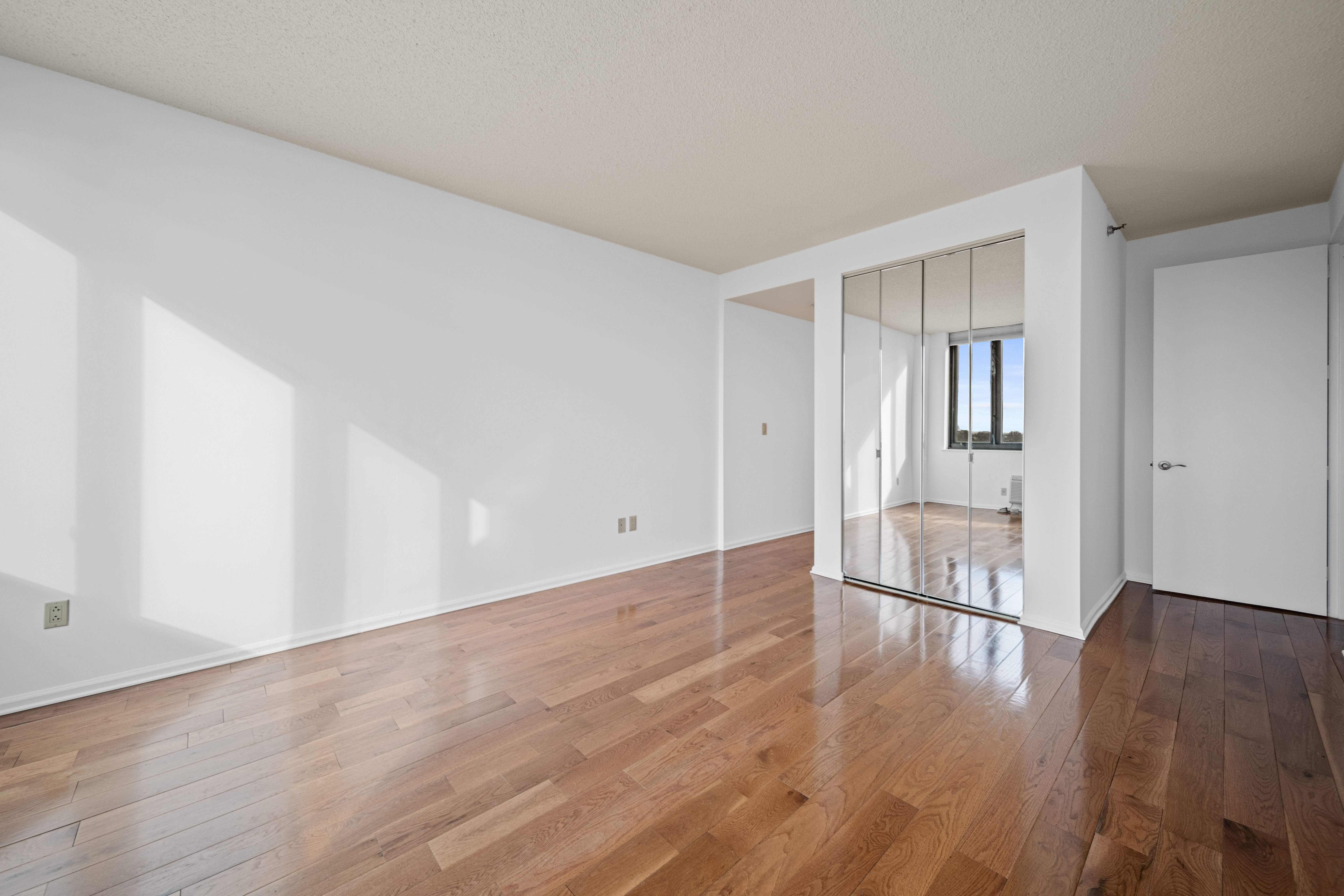 100 Carlyle Drive, #16ES 