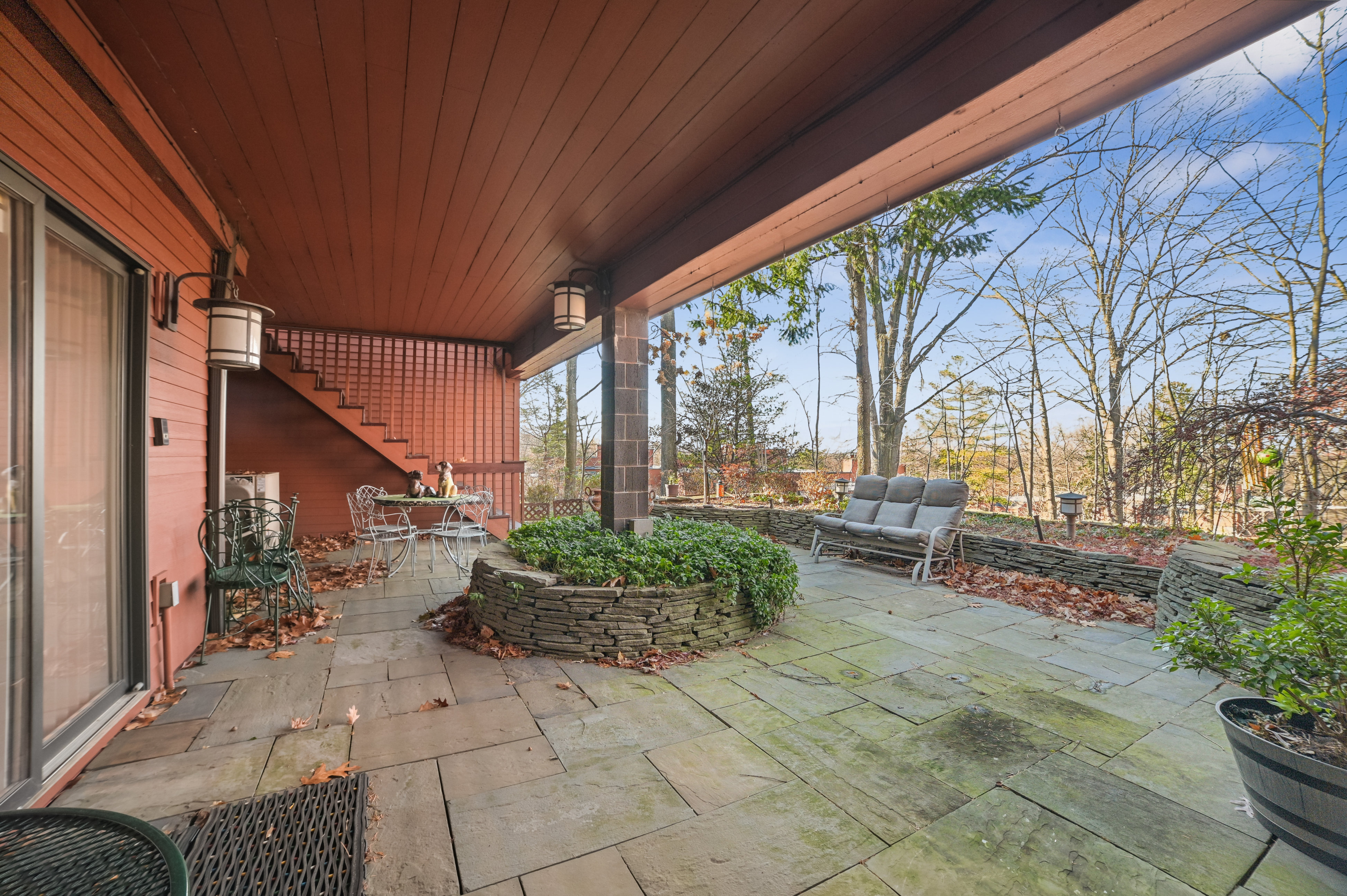 4 Hidden Ledge Road 