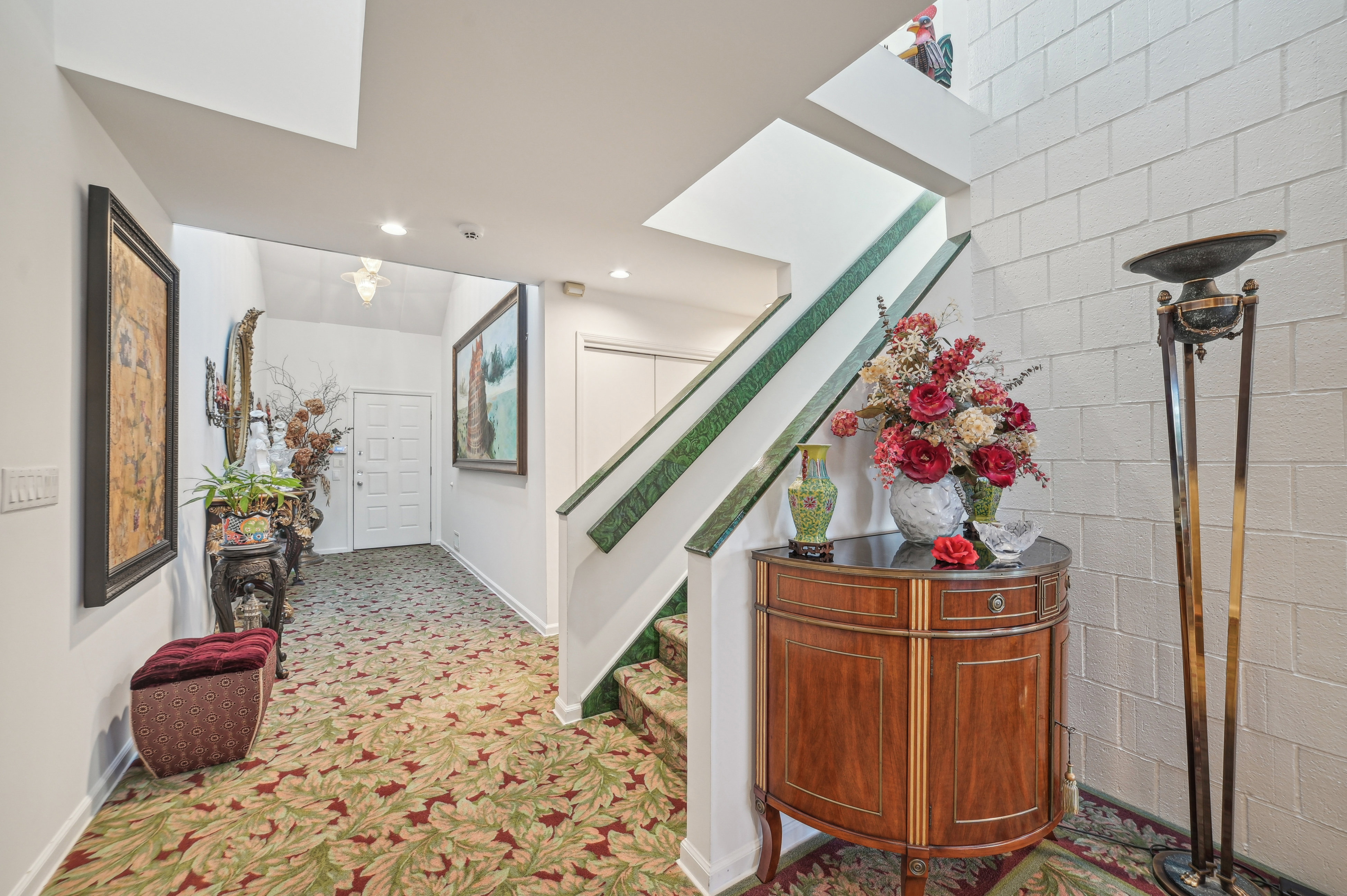 4 Hidden Ledge Road 