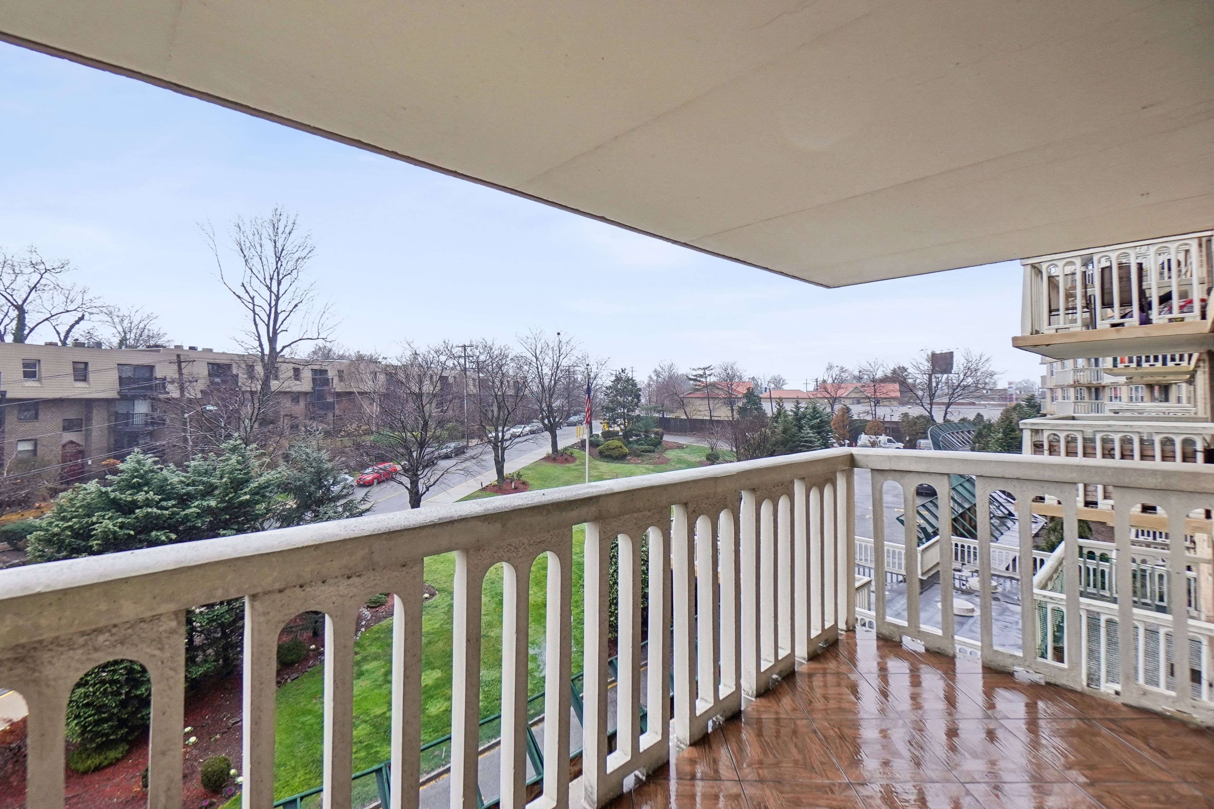555 North Avenue 3J 