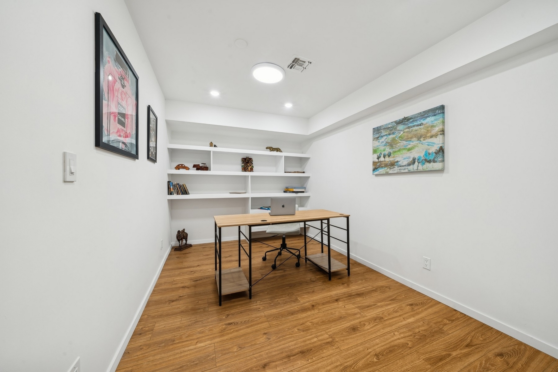 518 Gregory Ave Unit# A220