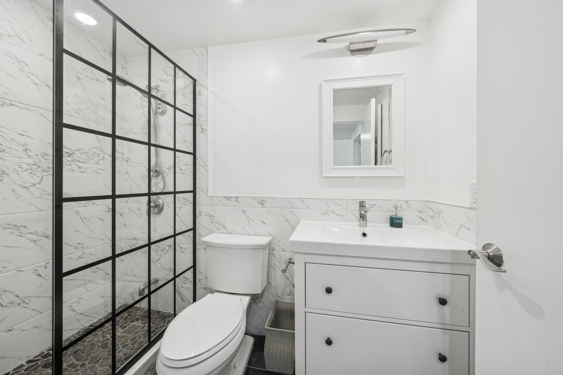 518 Gregory Ave Unit# A220