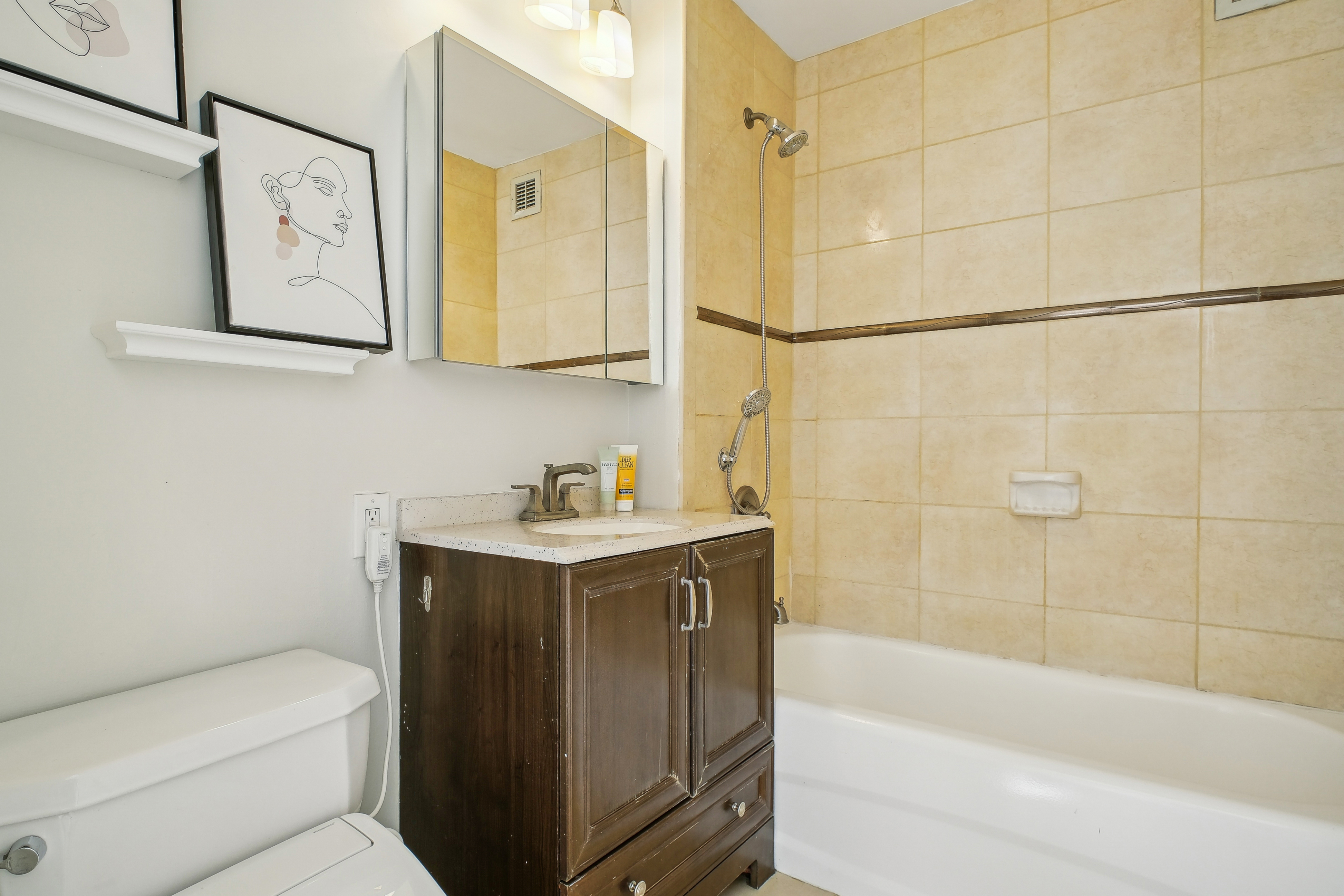 20 2nd Street, #1011 