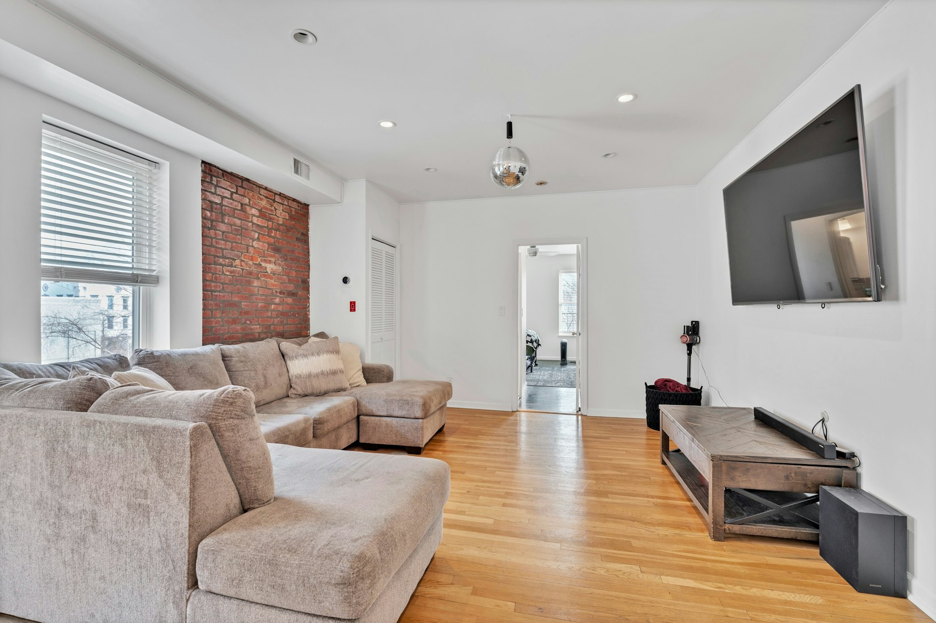 310 Palisade Avenue 301