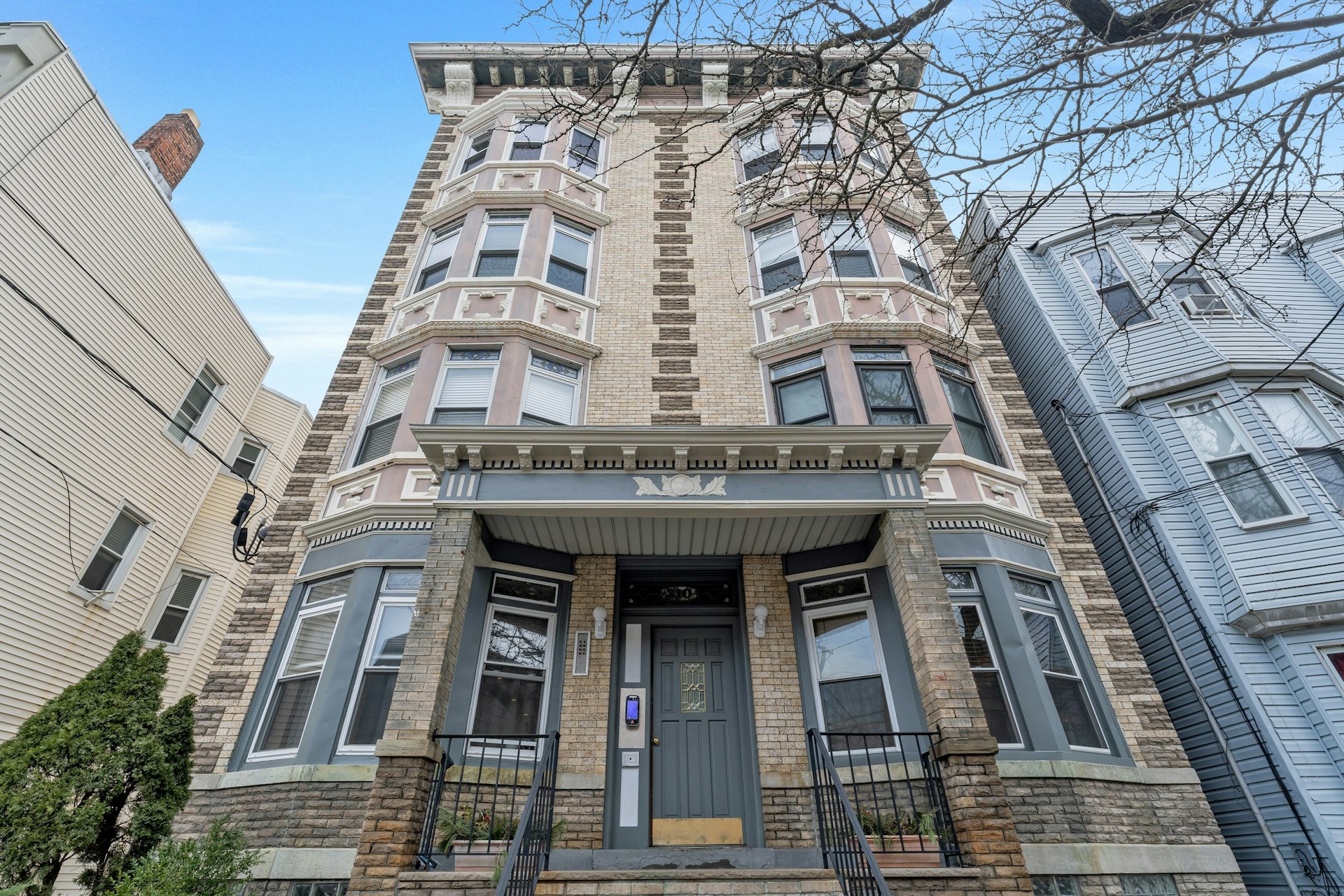 310 Palisade Avenue 301
