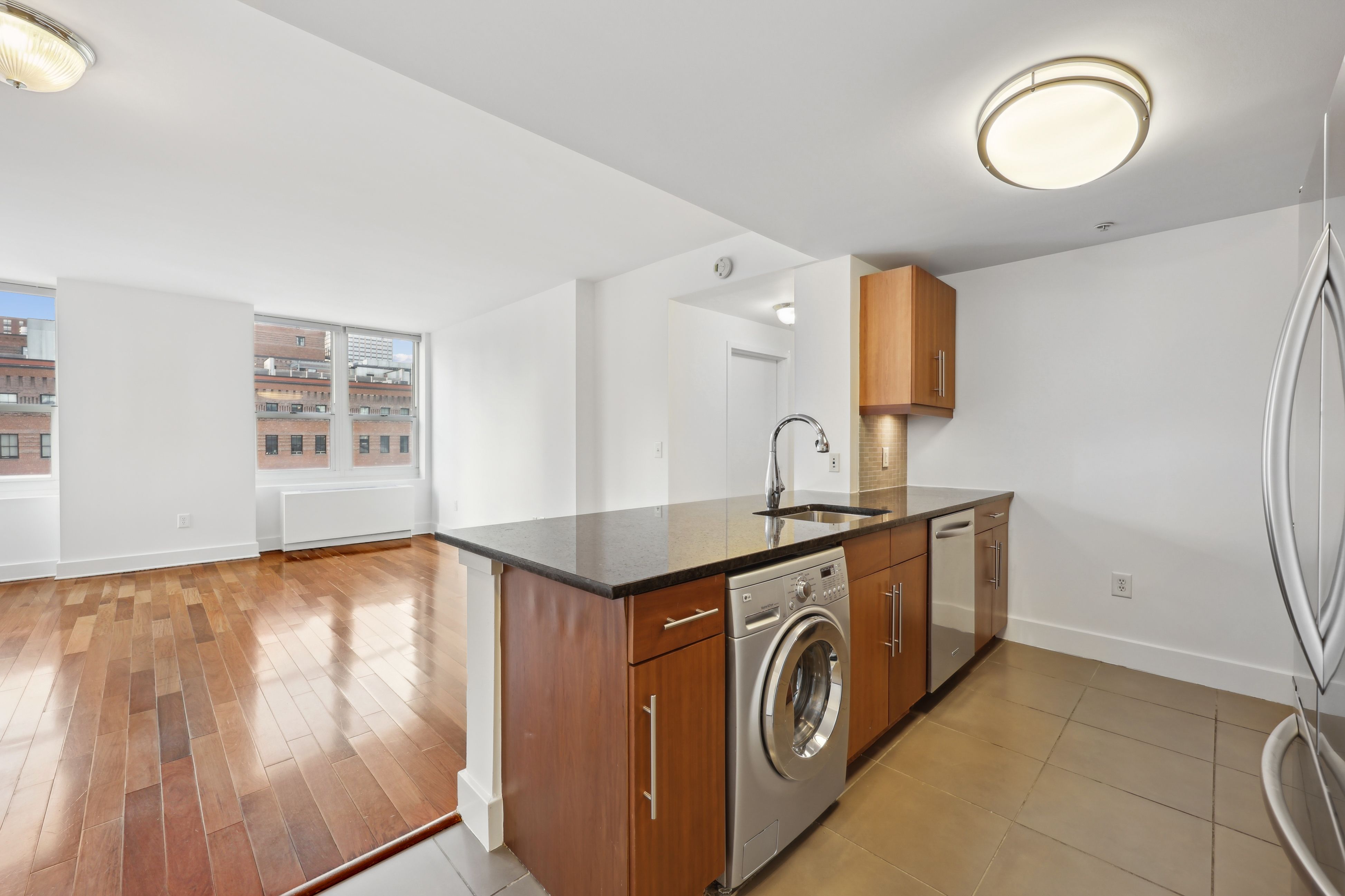88 Morgan Street, #909 
