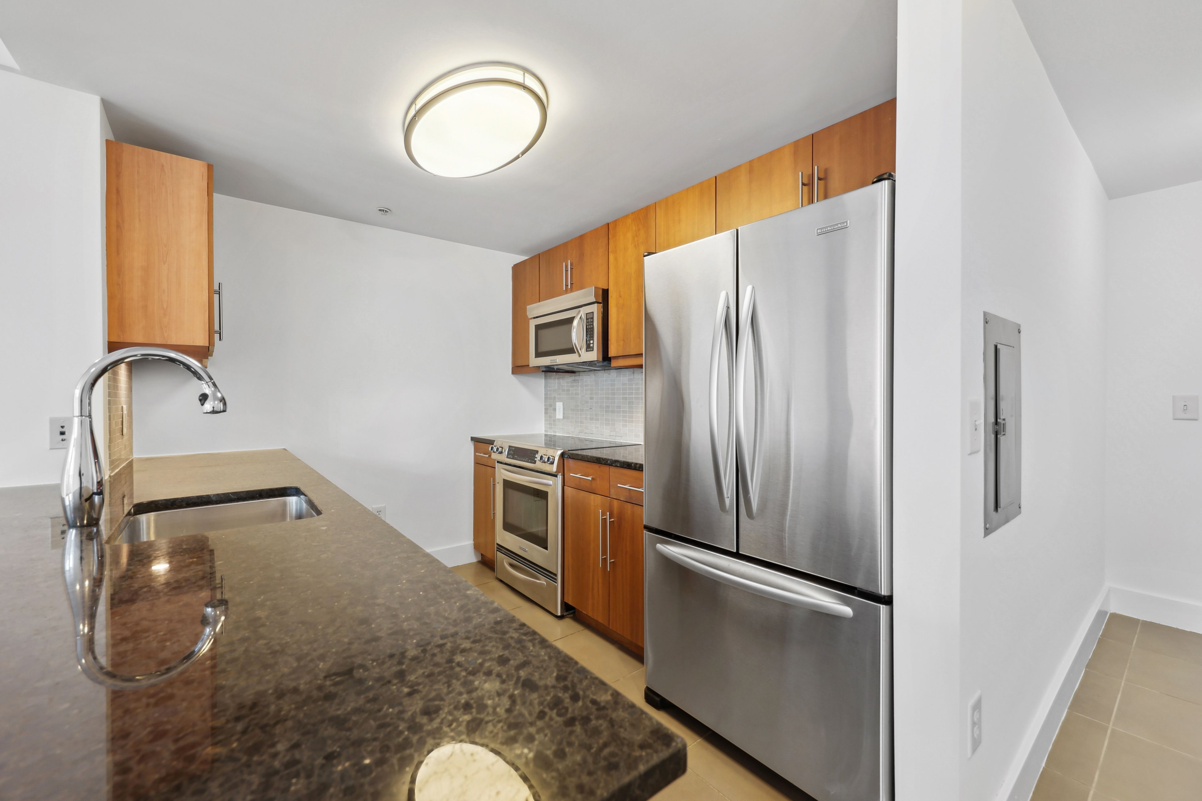88 Morgan Street, #909 