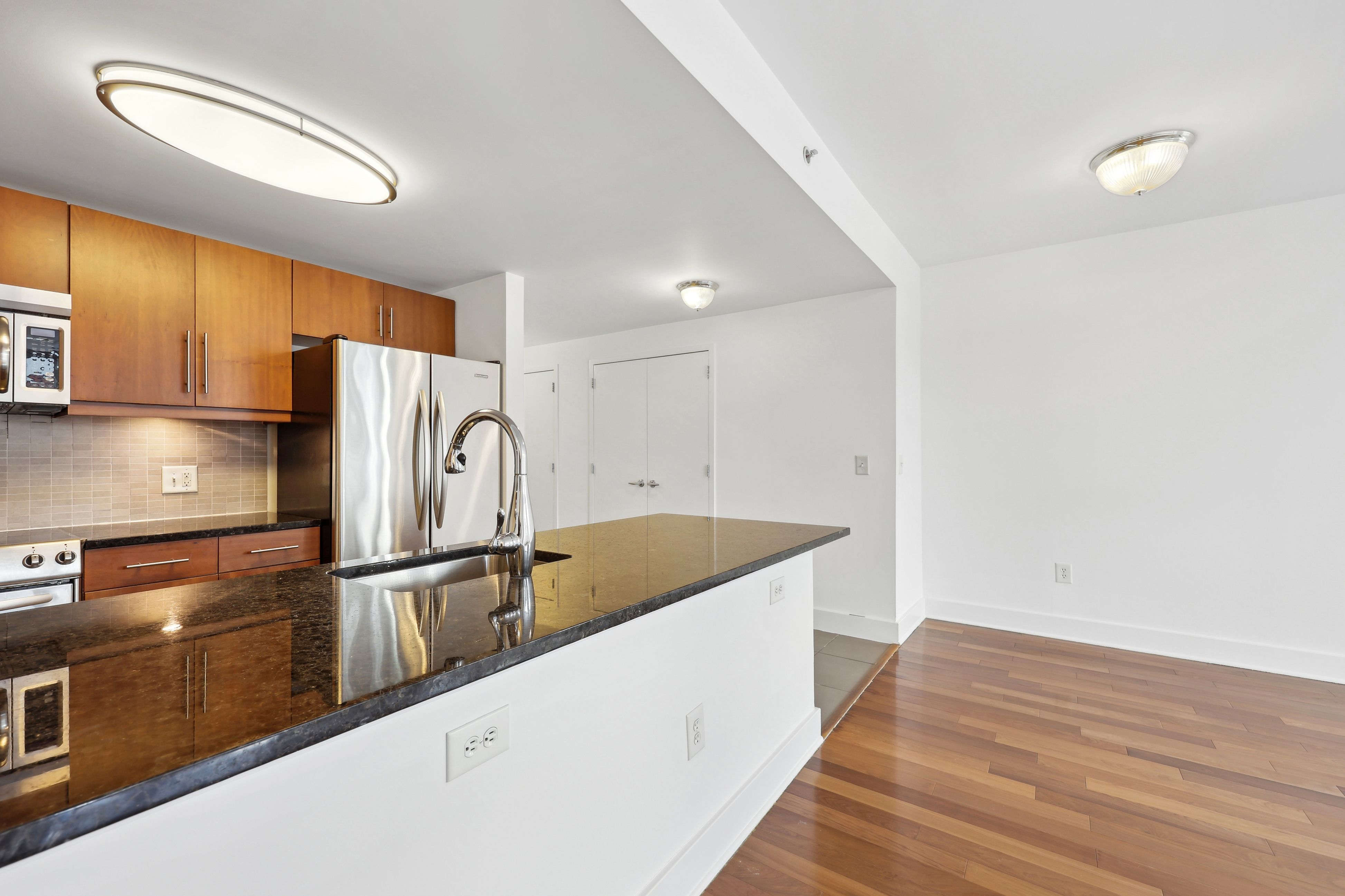 88 Morgan Street, #909 