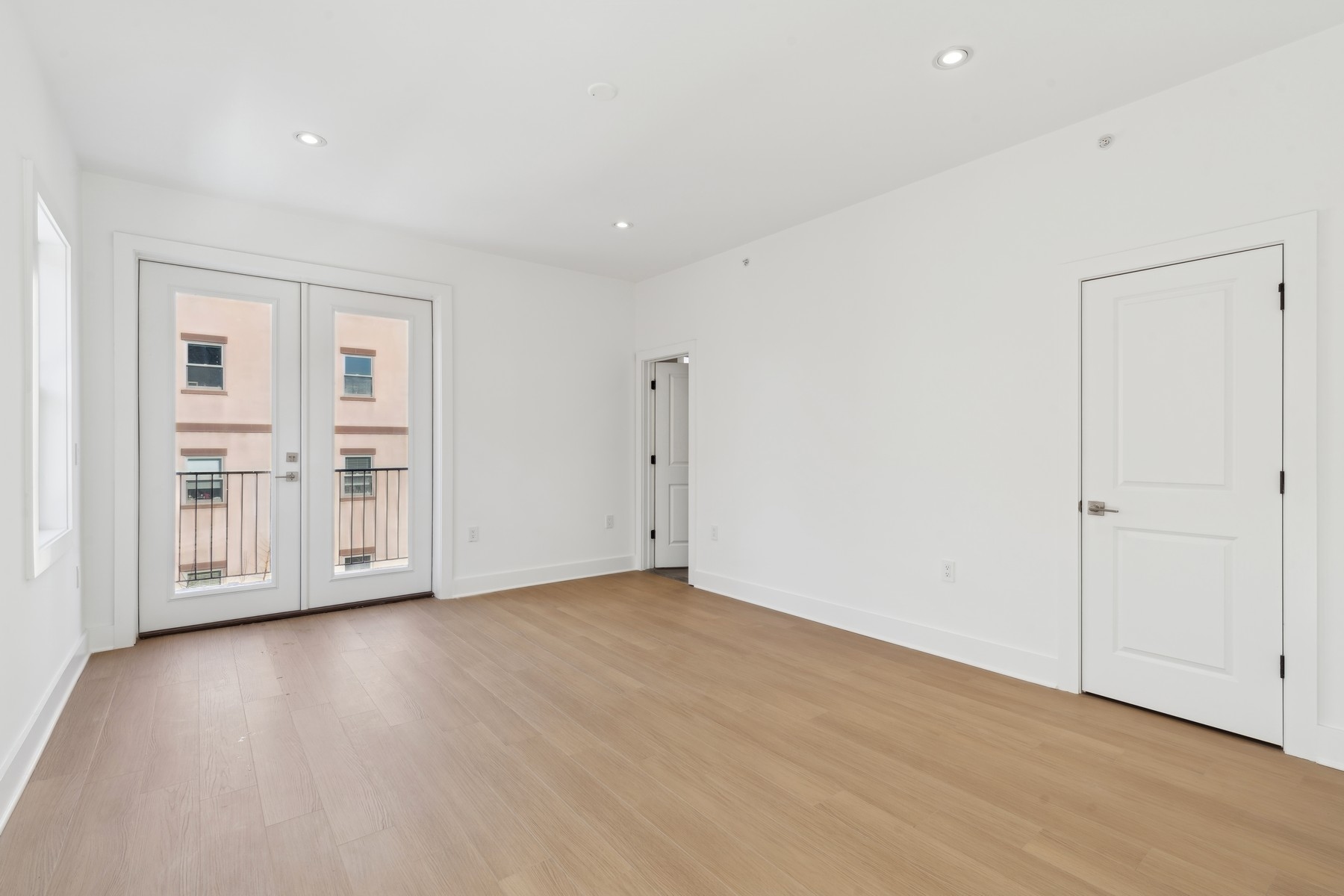 230 Bay Street Unit 3