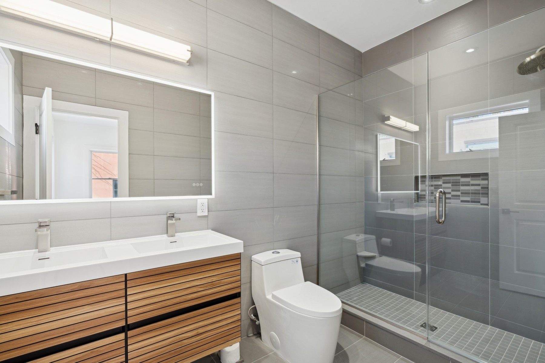230 Bay Street Unit 3