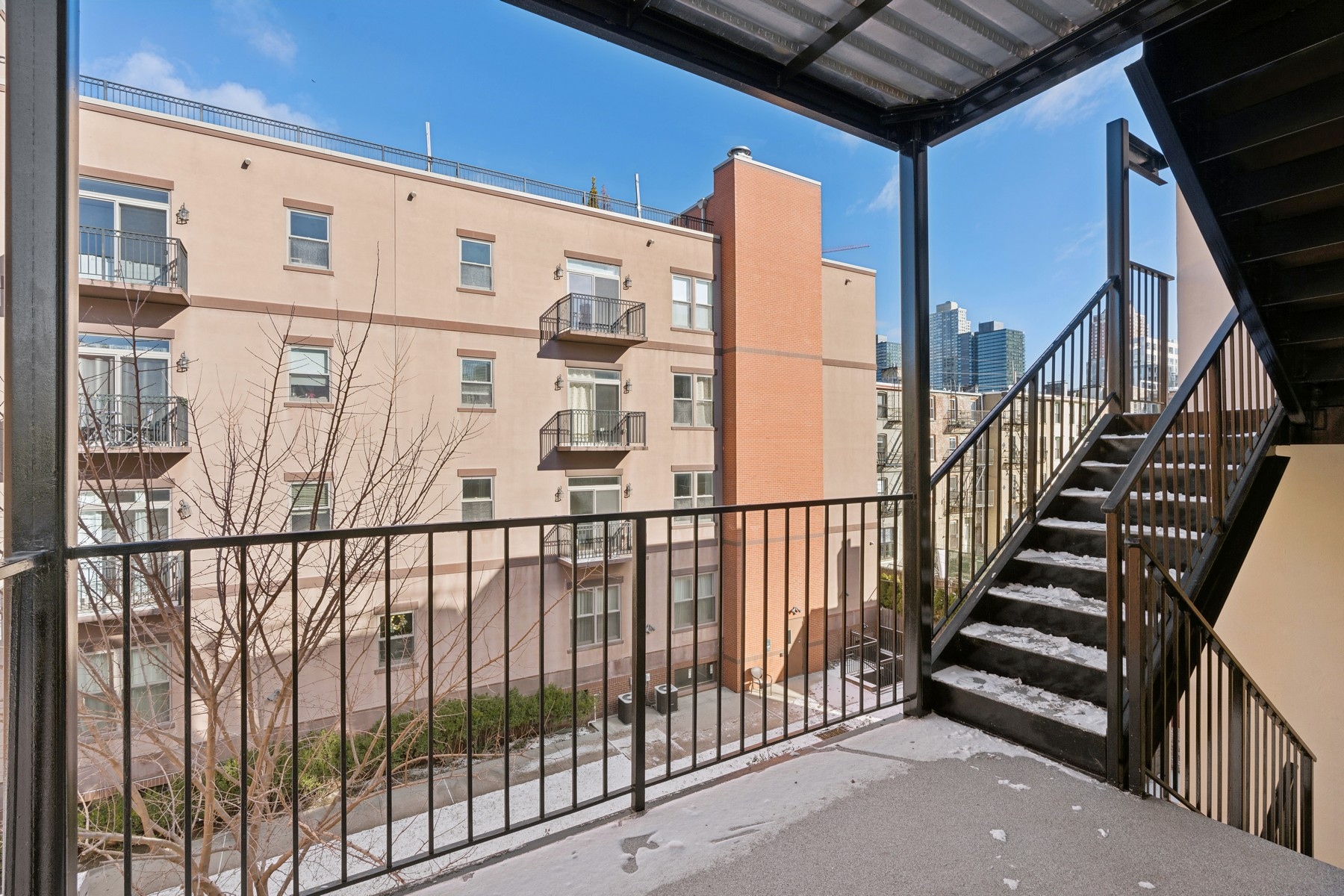 230 Bay Street Unit 3