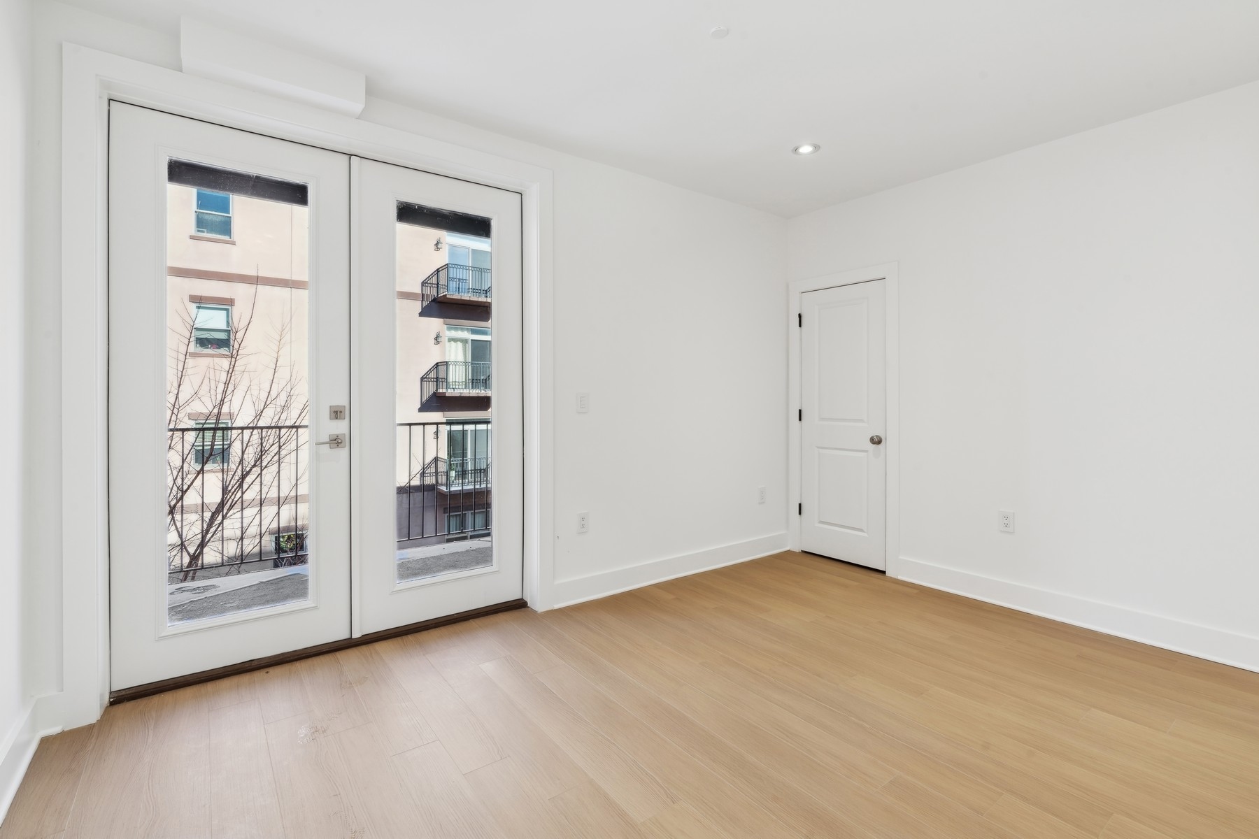 230 Bay Street Unit 3