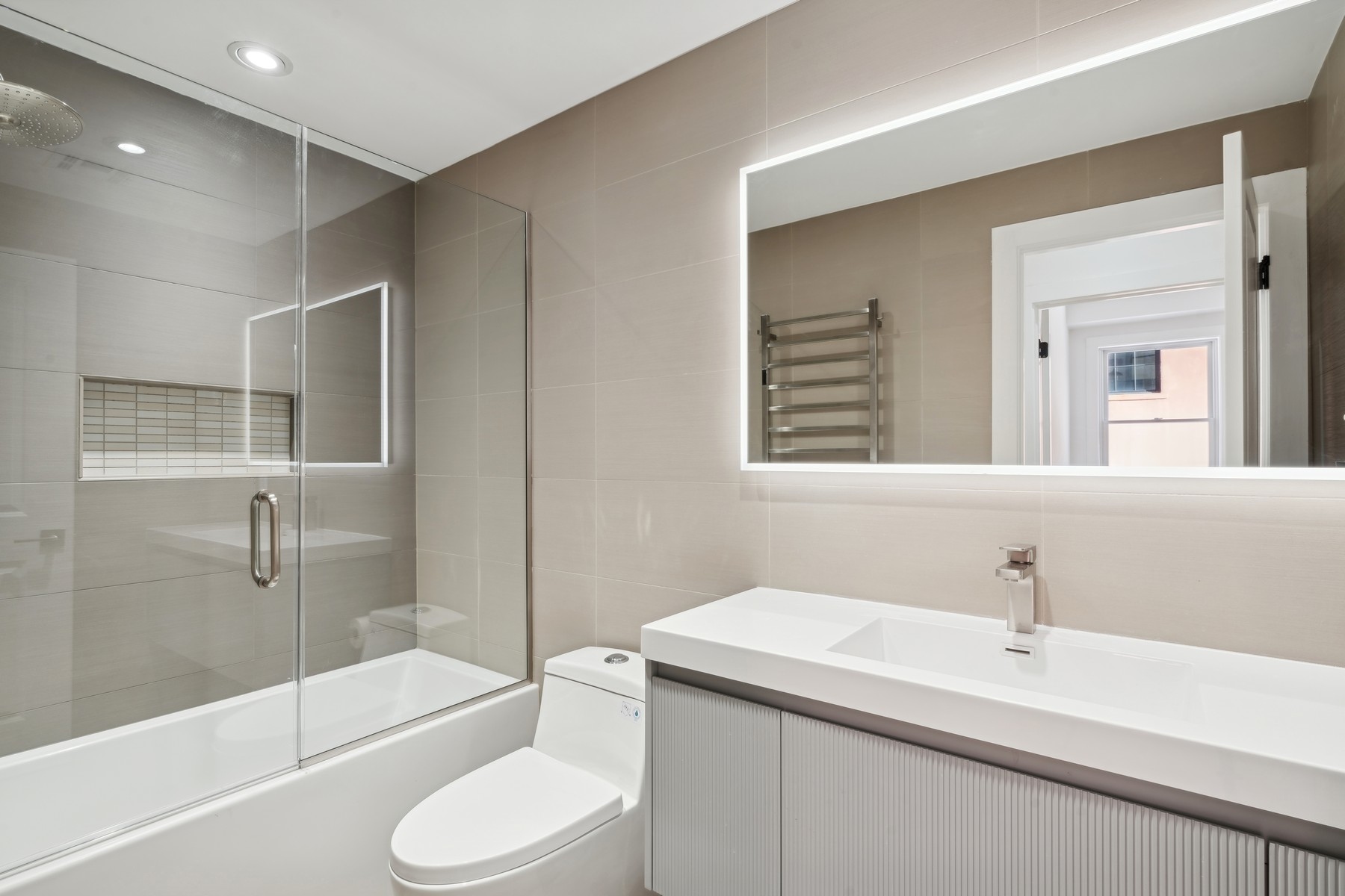 230 Bay Street Unit 3