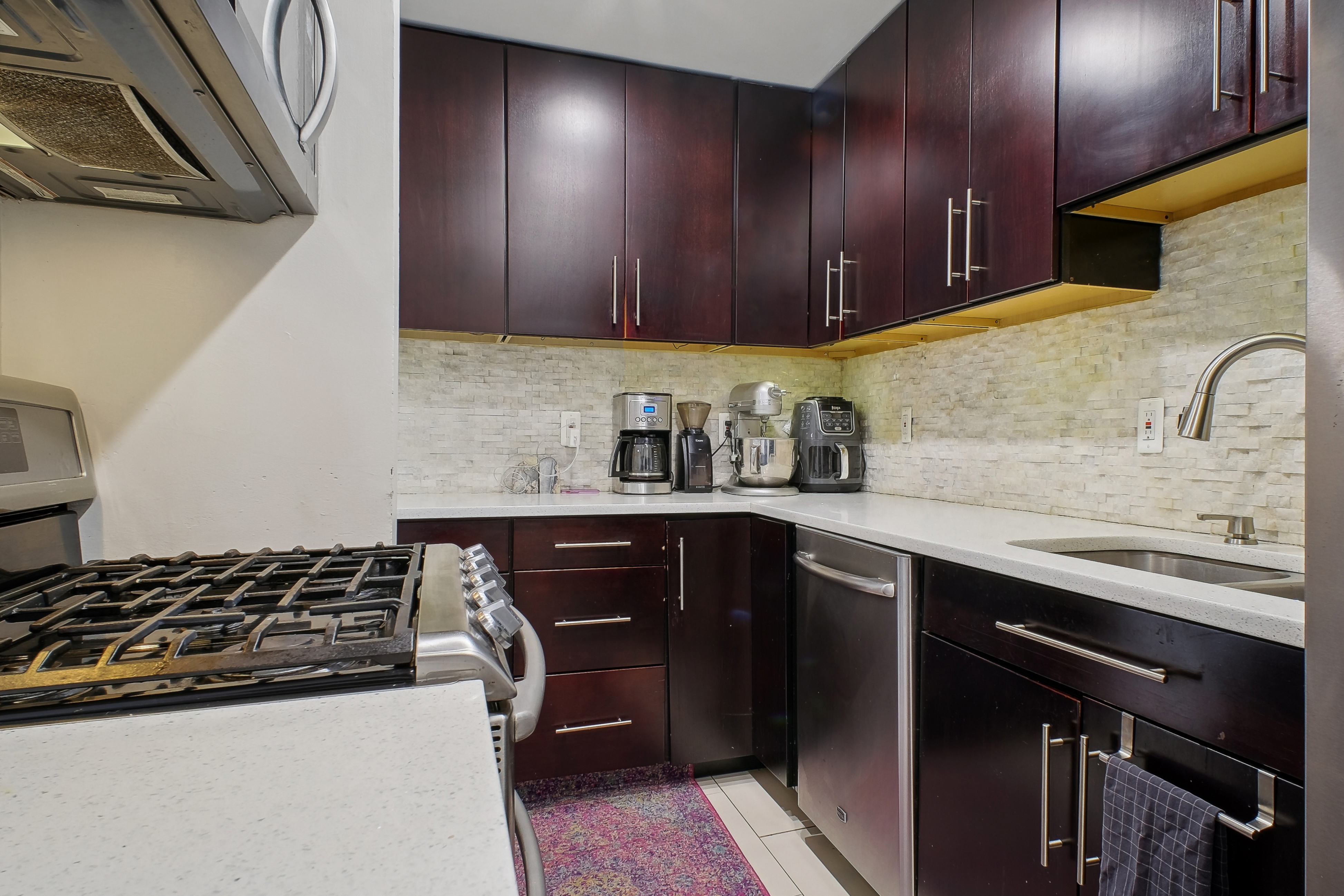 48-50 West Hamilton Place, unit 4 