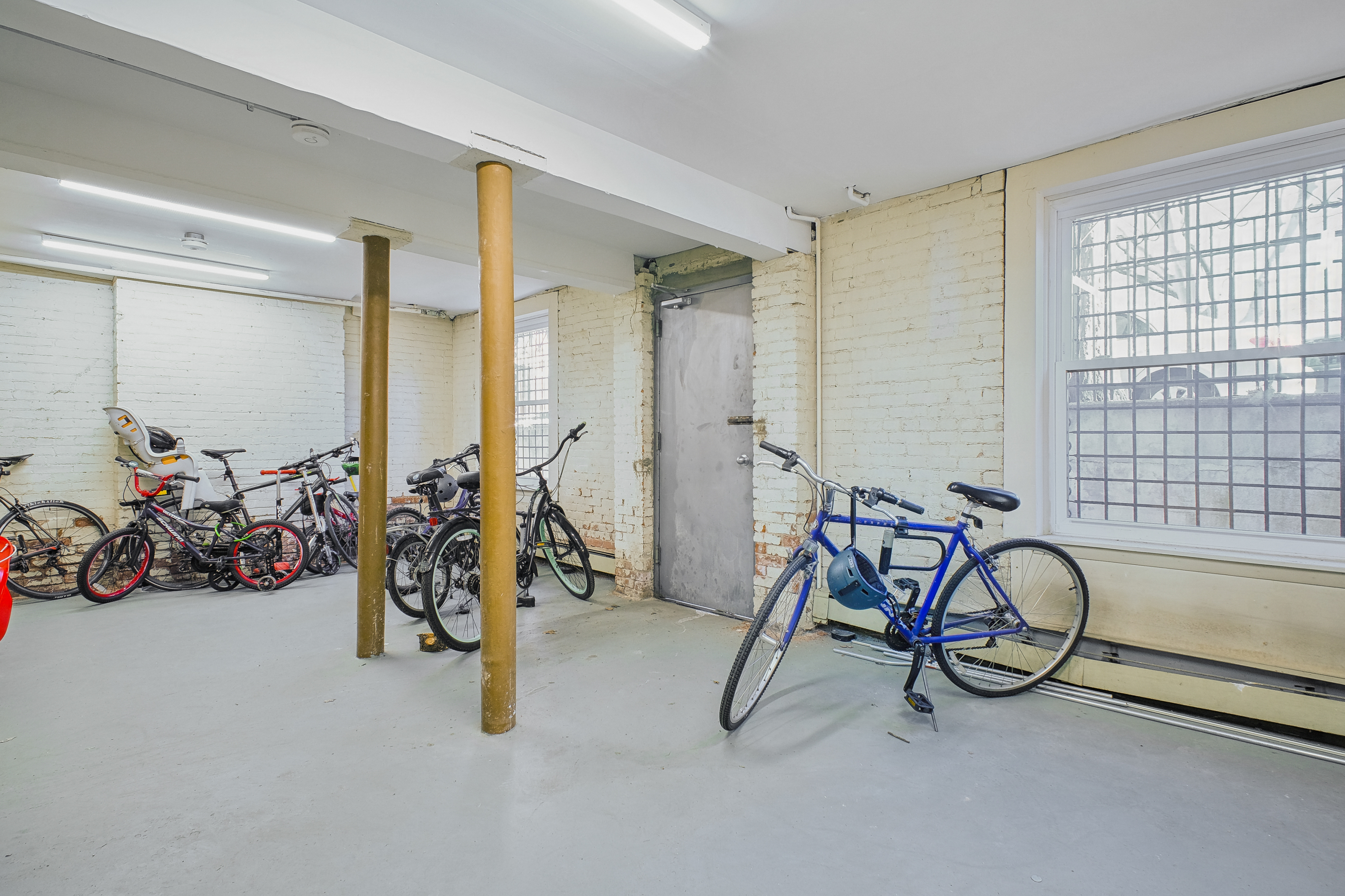 48-50 West Hamilton Place, unit 4 