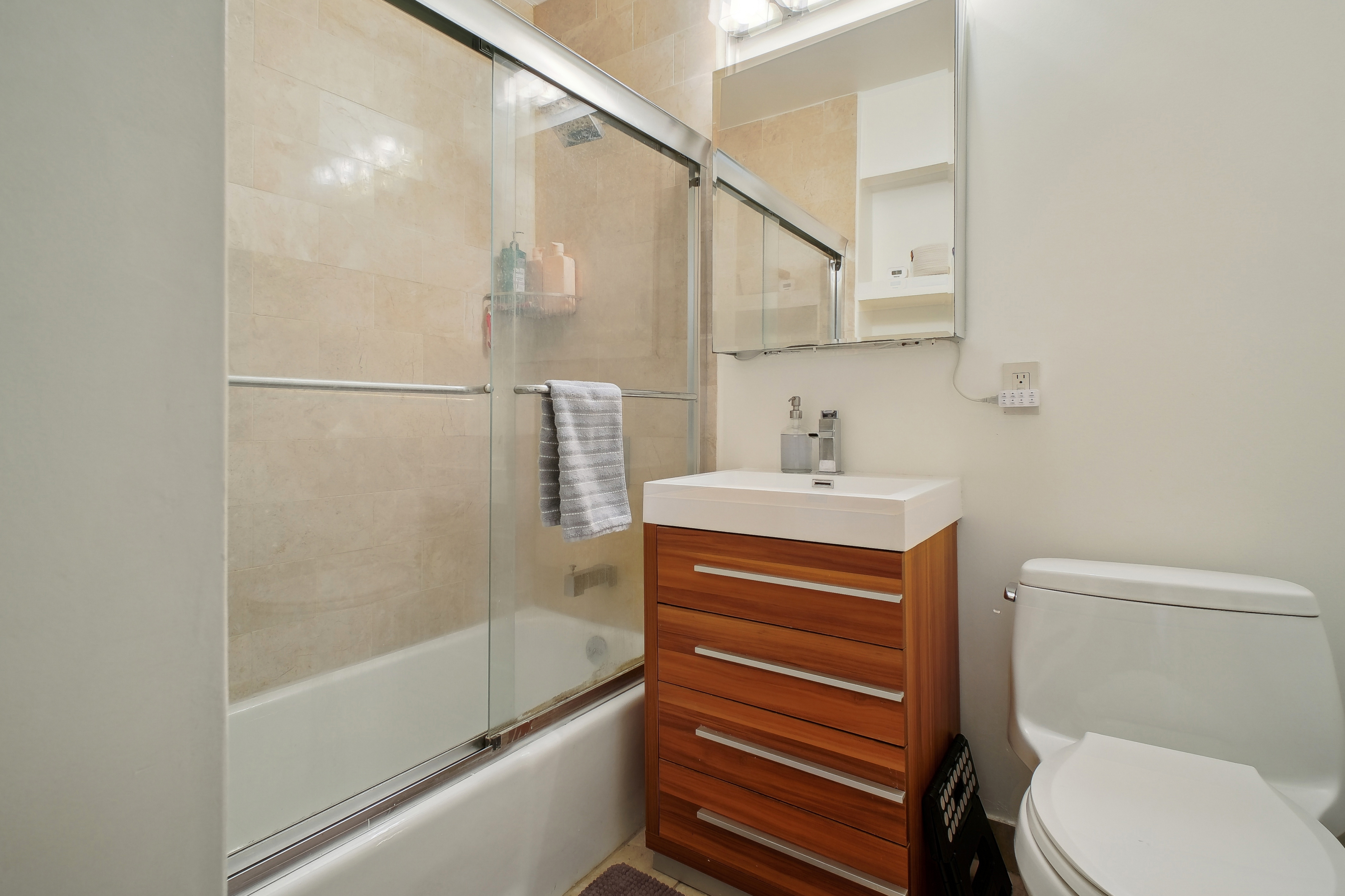 48-50 West Hamilton Place, unit 4 