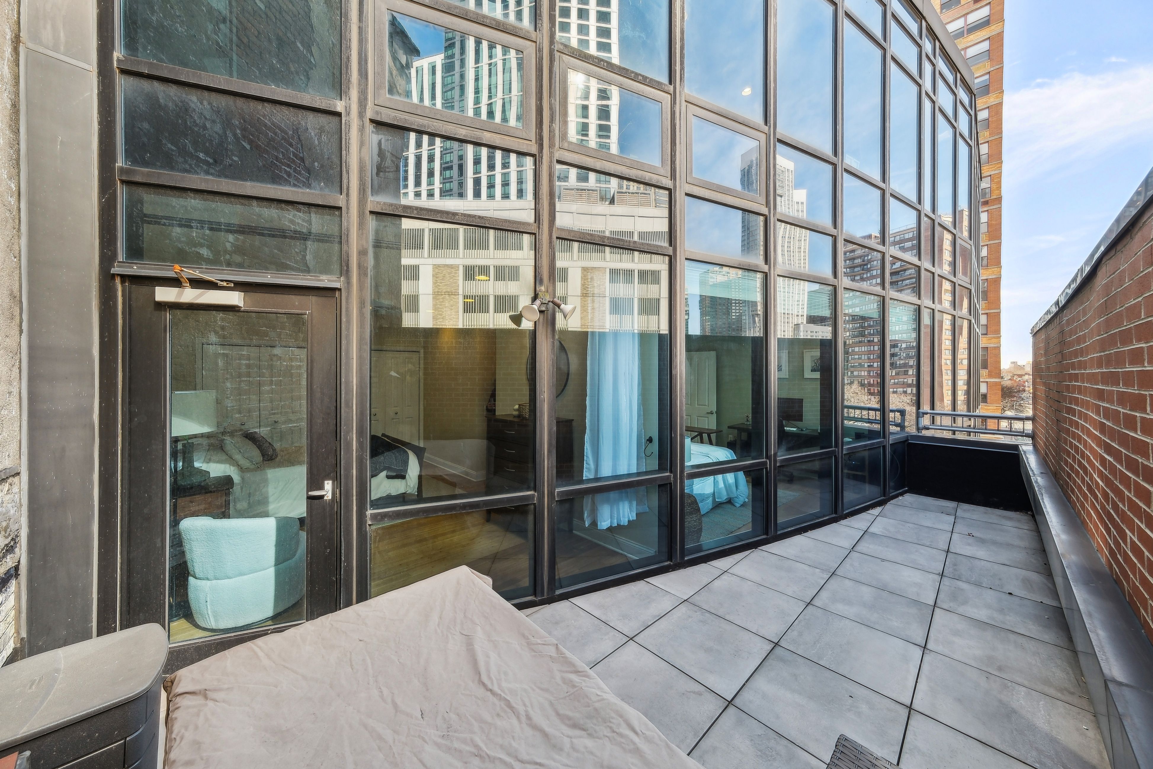 99 Montgomery Street Unit #5B