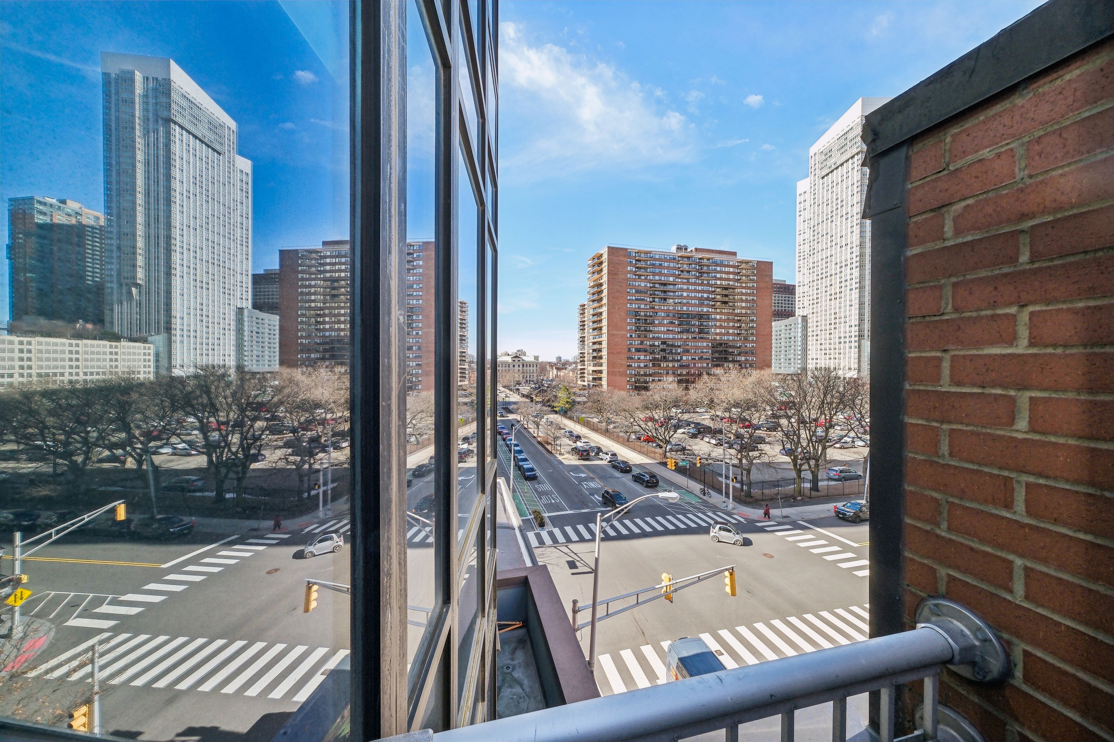 99 Montgomery Street Unit #5B